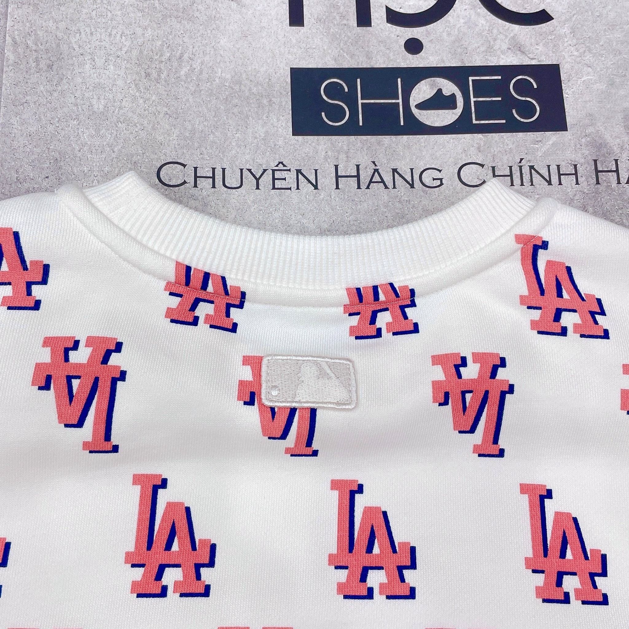 1179 - HÀNG CHÍNH HÃNG - ÁO SWEATER MLB MONOGRAM LOGO OVERFIT LA DODGERS - TRẮNG KEM - CODE: 3AMTM0231