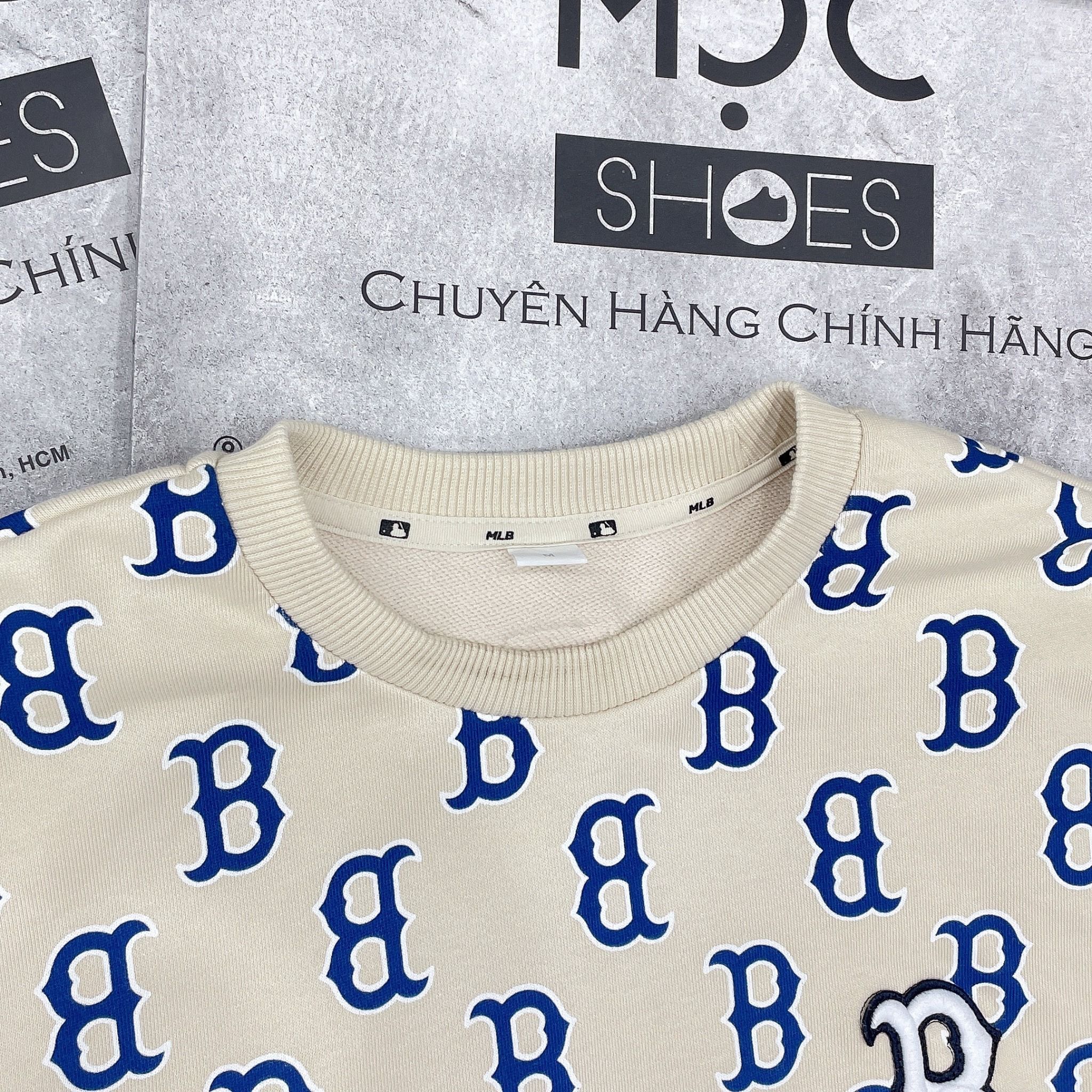 1180 - HÀNG CHÍNH HÃNG - ÁO SWEATER MLB MONOGRAM LOGO OVERFIT BOSTON RED SOX - BE - CODE: 3AMTM0231