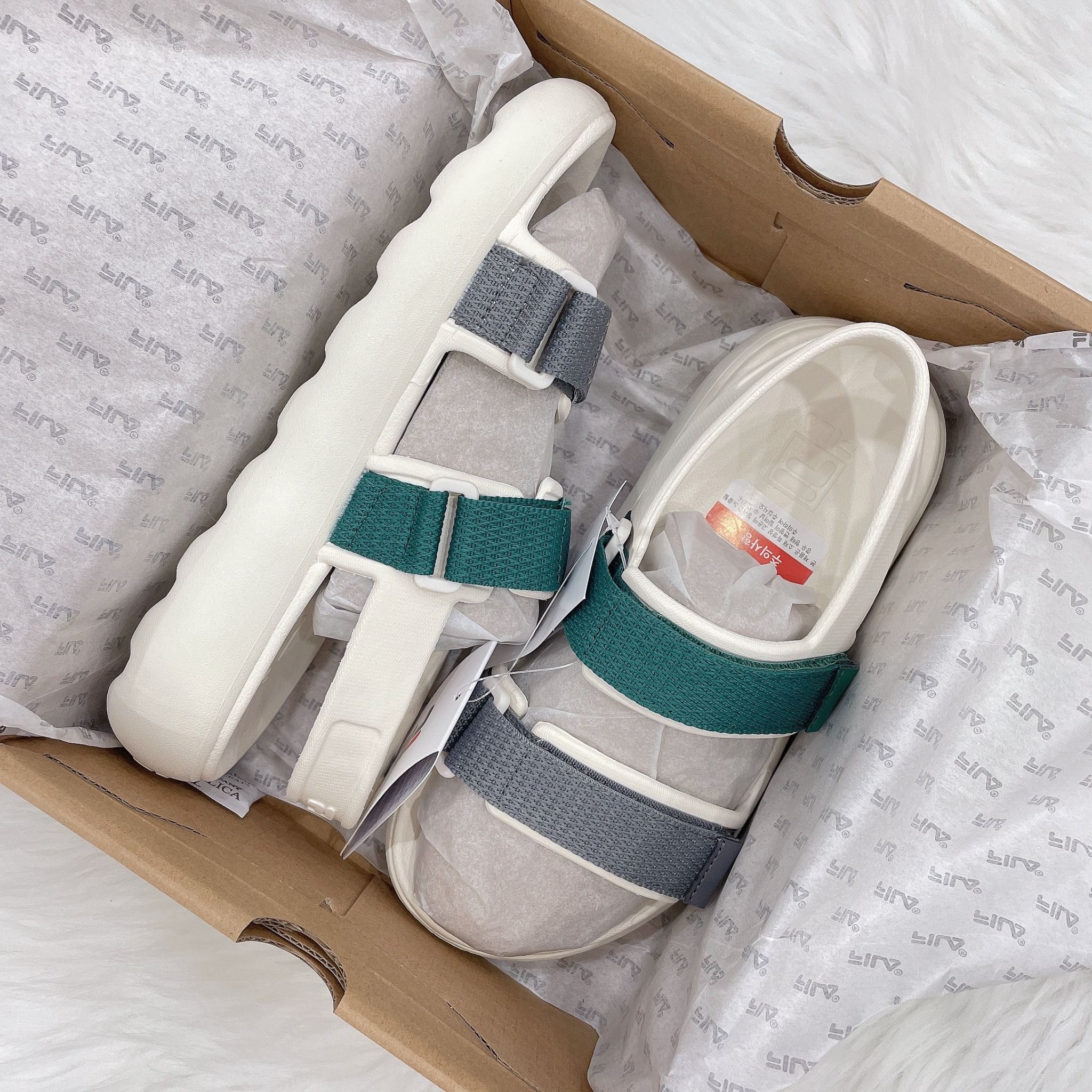 1189 - HÀNG CHÍNH HÃNG - GIÀY QUAI HẬU SANDAL FILA SURFY MÀU - * BE GREEN * - CODE : 1SM02573F 300