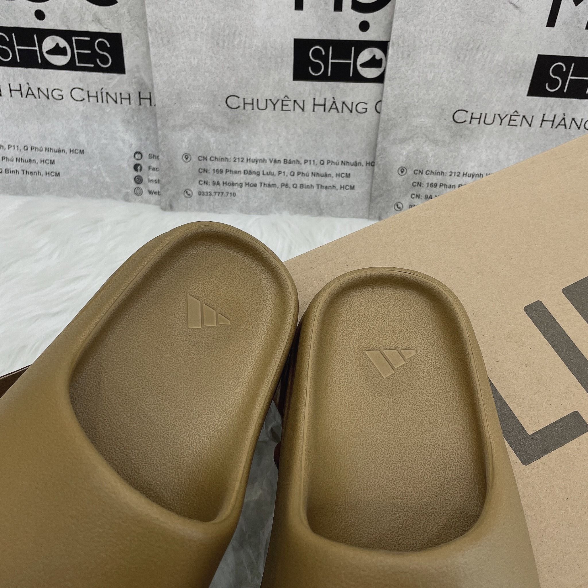  1103 - HÀNG CHÍNH HÃNG - ADIDAS YEEZY SLIDE OCHRE CODE :  GW1931 