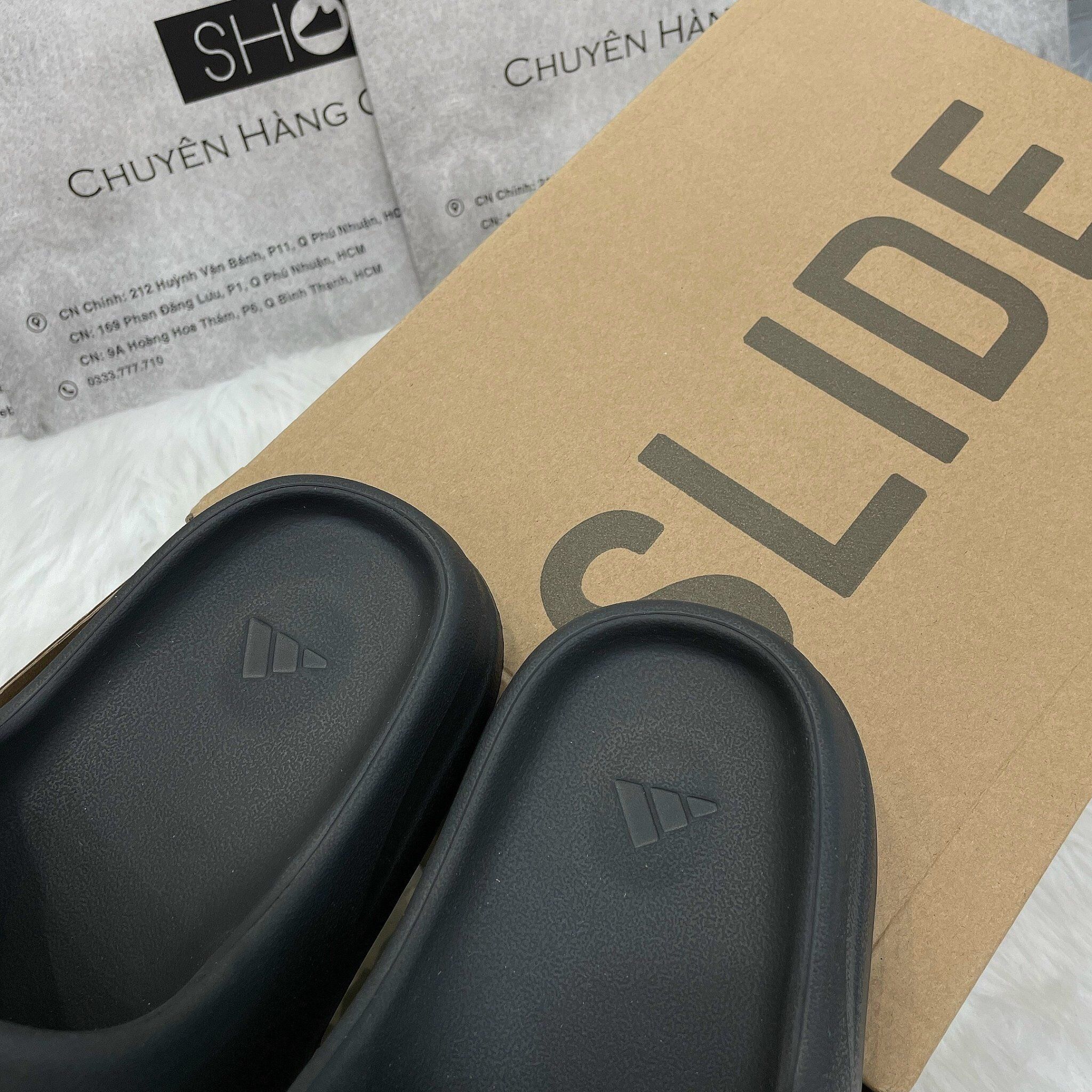 1099 - HÀNG CHÍNH HÃNG - DÉP Adidas Yeezy Slide Onyx - Black- CODE : HQ6448