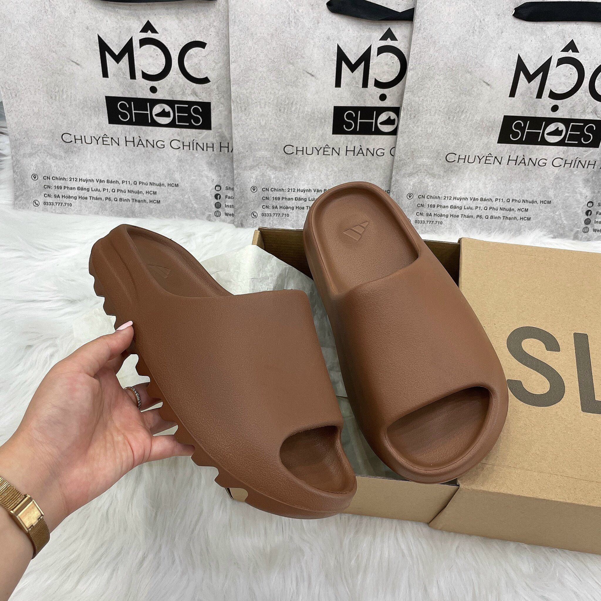 1100 - HÀNG CHÍNH HÃNG - DÉP Adidas Yeezy Slide ' FLAX ' - CODE : FZ5896