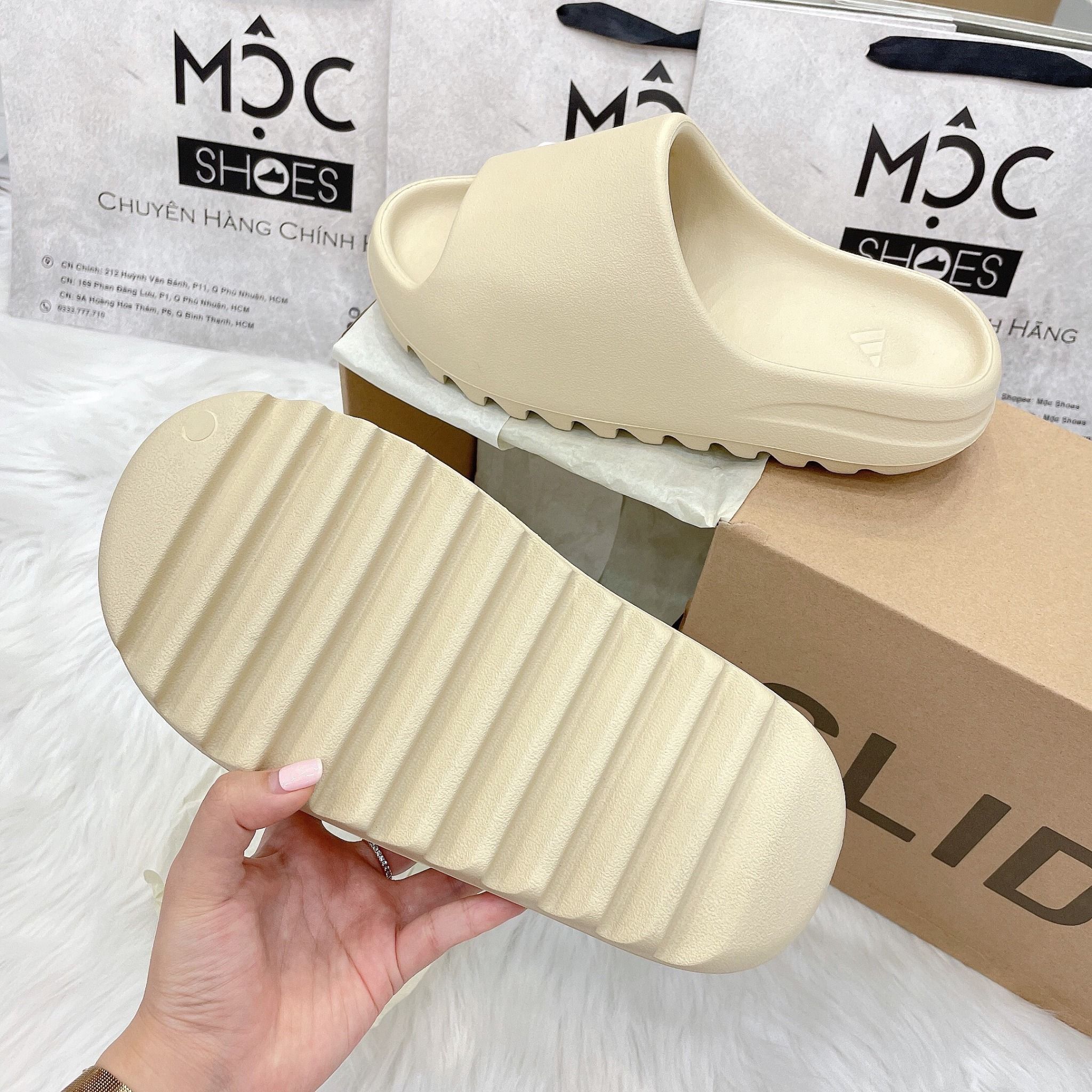  1220 - HÀNG CHÍNH HÃNG - Dép adidas Yeezy Slide Bone CODE :  FZ5897 