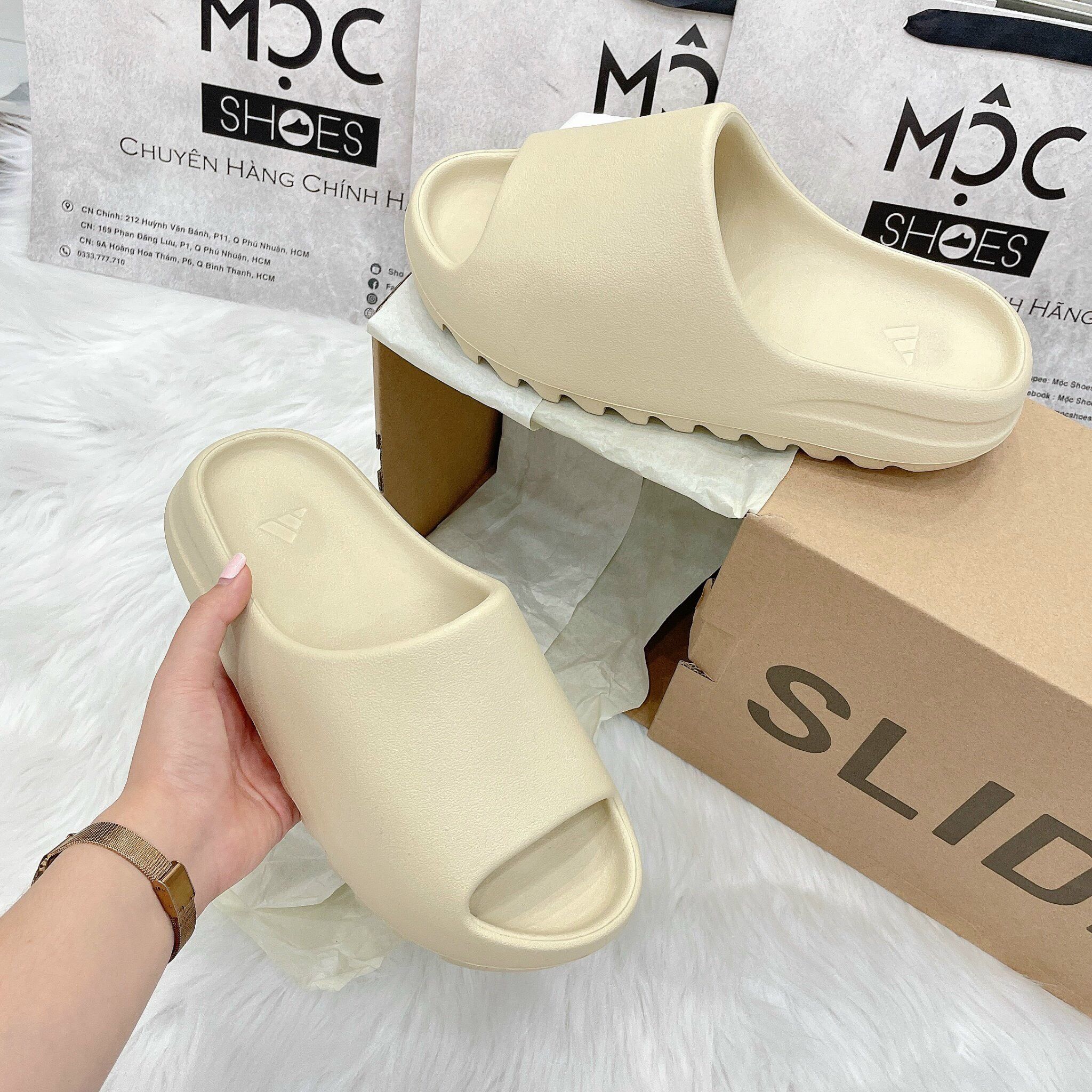  1220 - HÀNG CHÍNH HÃNG - Dép adidas Yeezy Slide Bone CODE :  FZ5897 