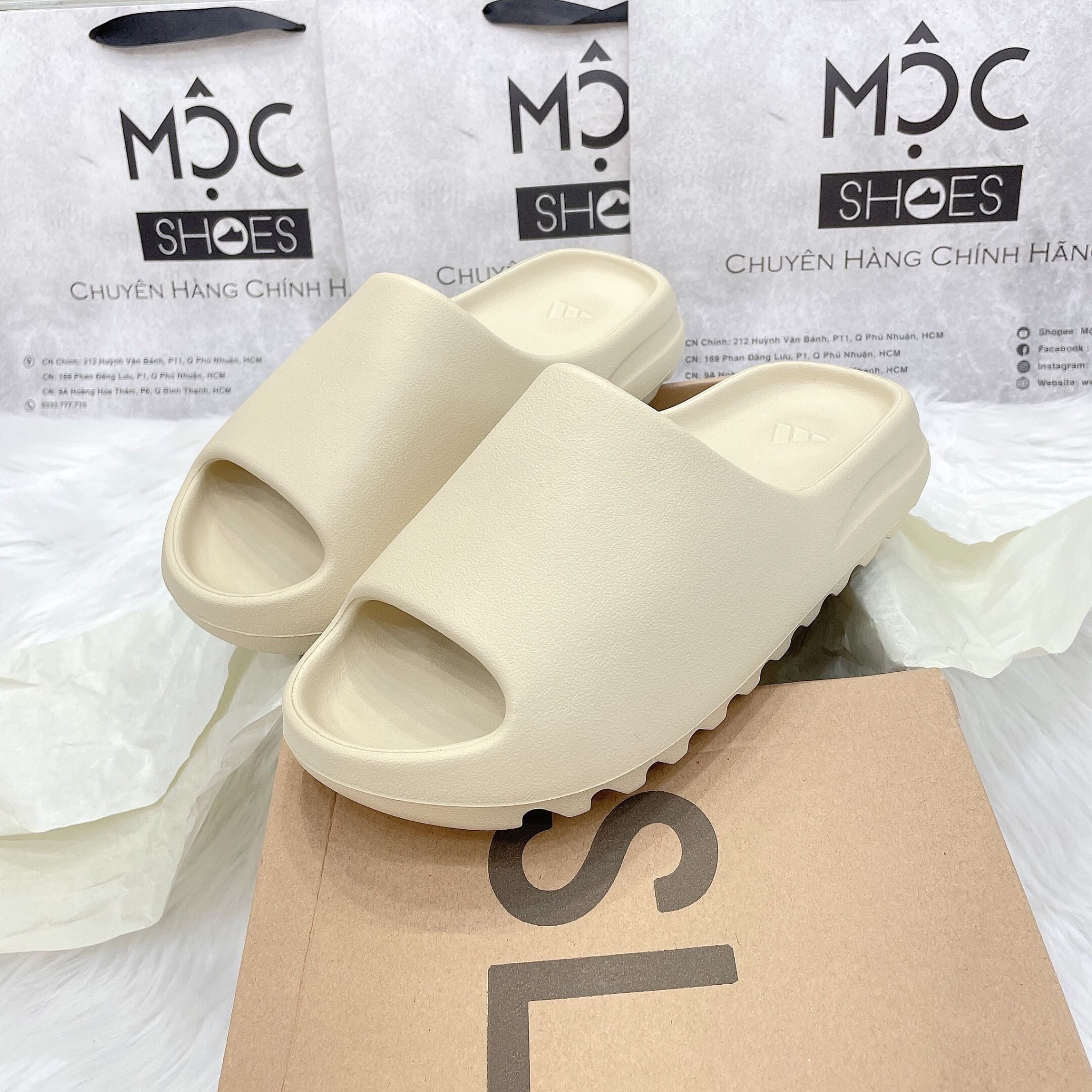 1220 - HÀNG CHÍNH HÃNG - Dép adidas Yeezy Slide Bone CODE : FZ5897