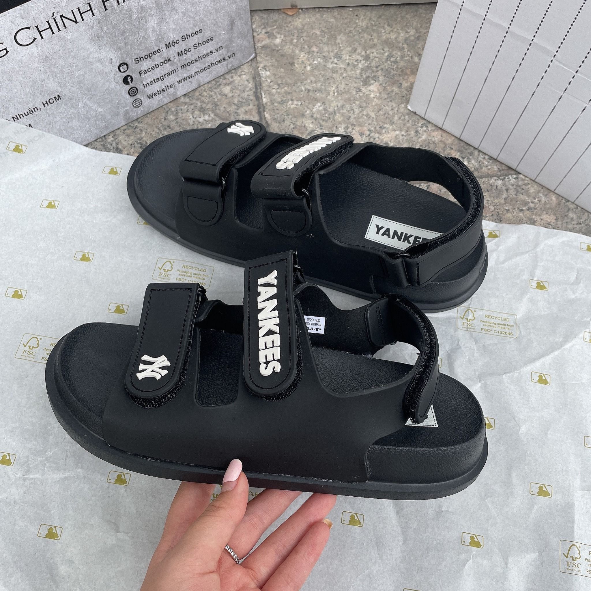 1194 - HÀNG CHÍNH HÃNG - GIÀY SANDAL MLB KID - NEW YORK YANKEES - ĐEN - CODE : 7ASDB0333-50BKS