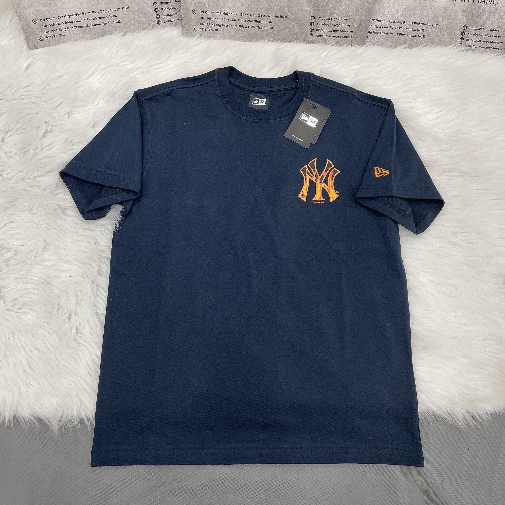 1195 - HÀNG CHÍNH HÃNG - ÁO THUN NEW ERA - NY RỰC LỮA - NAVY - CODE : 12877377