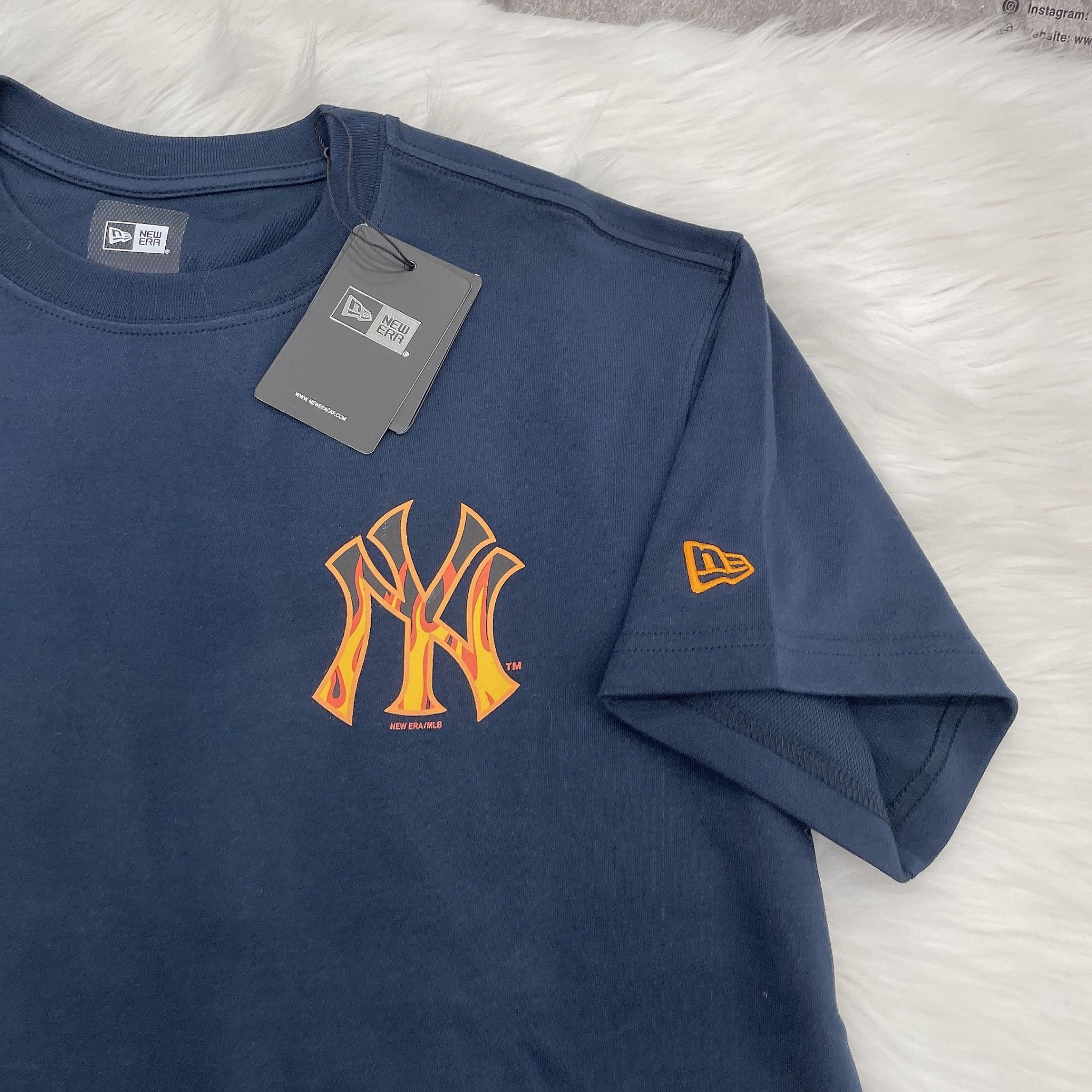 1195 - HÀNG CHÍNH HÃNG - ÁO THUN NEW ERA - NY RỰC LỮA - NAVY - CODE : 12877377