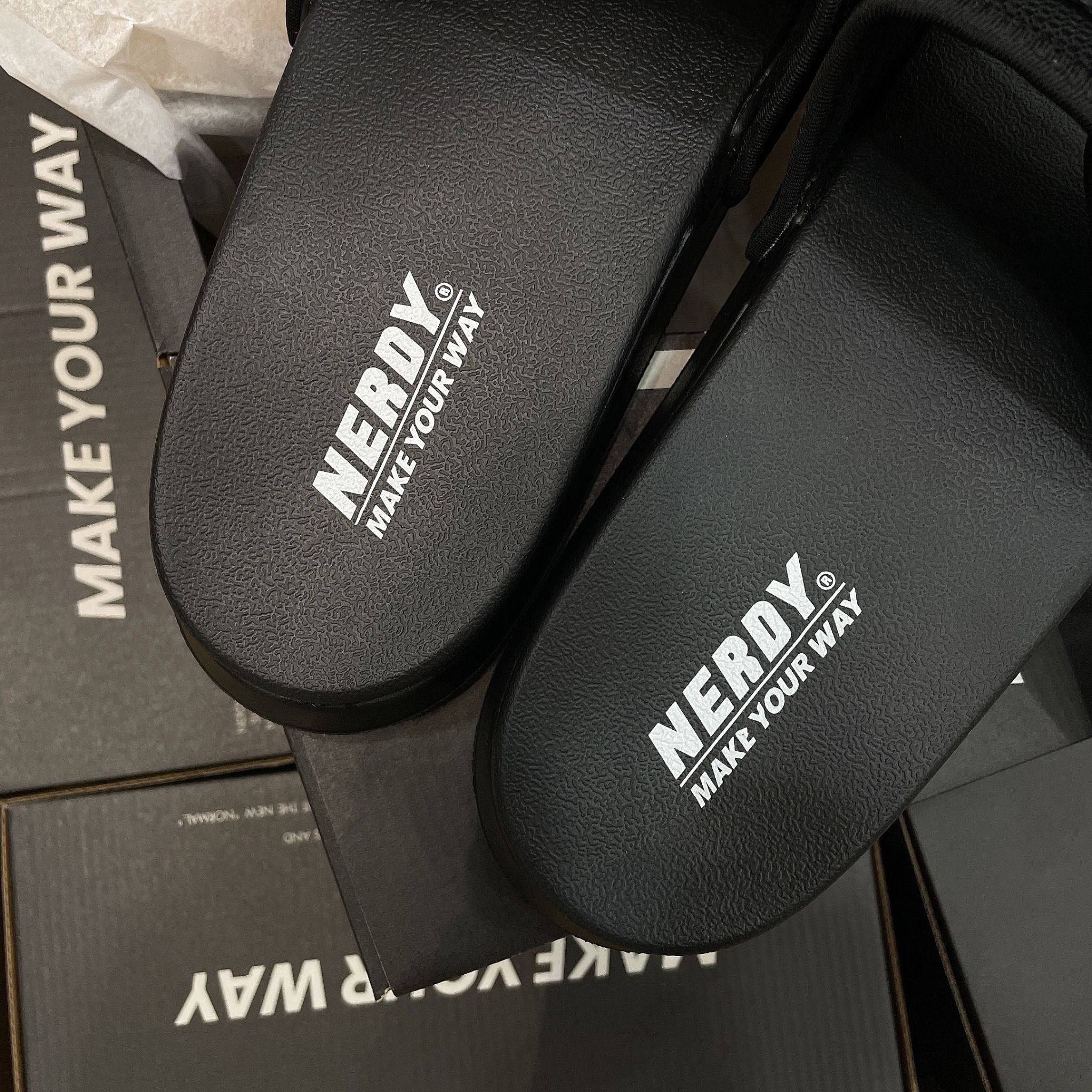 1200 - HÀNG CHÍNH HÃNG - DÉP NERDY QUAI NGANG VẢI - BLACK - CODE : PNEU21AEO10106