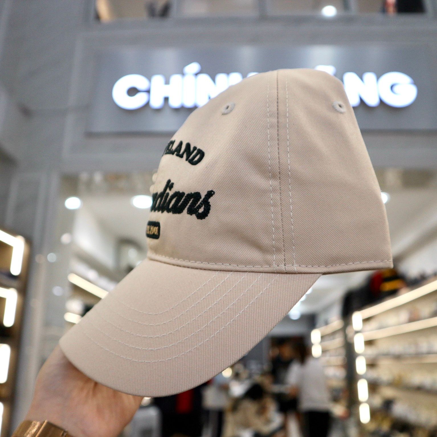 1206 - HÀNG CHÍNH HÃNG - Mũ - Nón MLB Varsity Lettering Cleveland Guardians - Begie