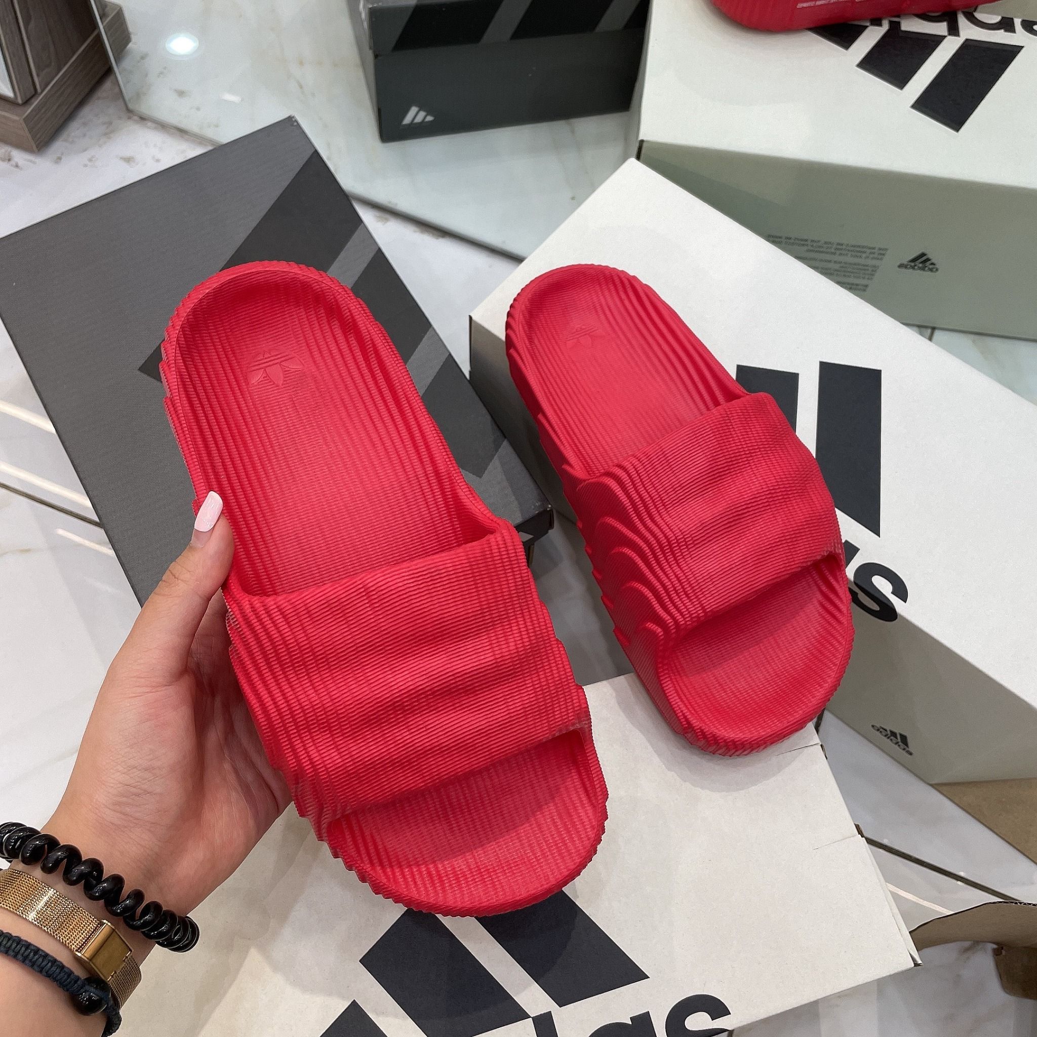  1215 - HÀNG CHÍNH HÃNG - DÉP ADIDAS 22 - BẬC THANG * MÀU ĐỎ TƯƠI / Better Scarlet * - CODE: IF5394 