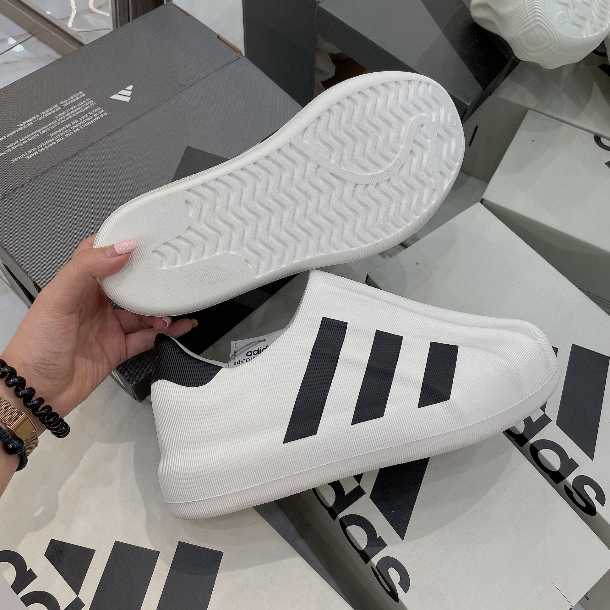 1219 - HÀNG CHÍNH HÃNG - GIÀY ADIDAS ADIFOM SUPERSTAR - Core White - CODE: HQ8750