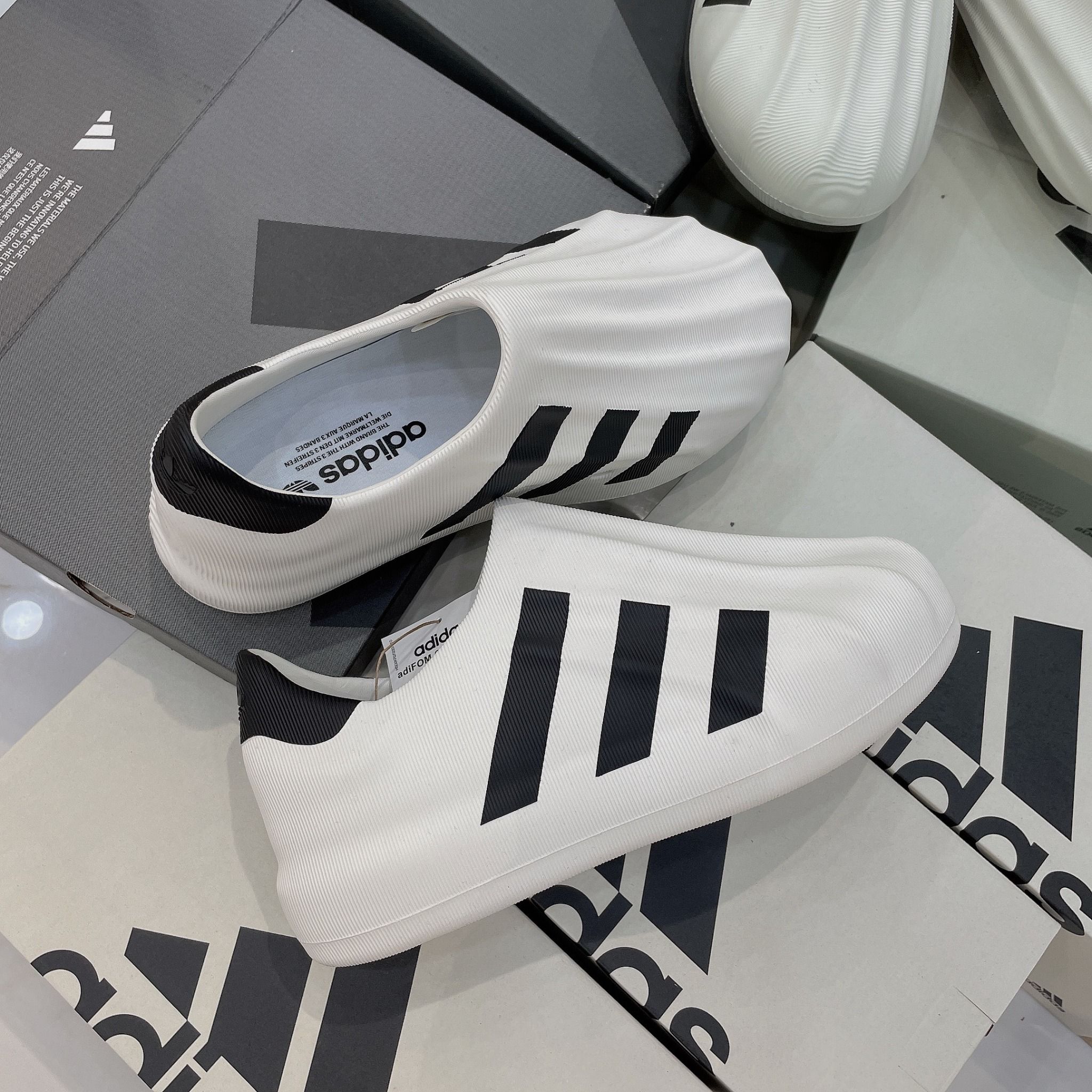 1219 - HÀNG CHÍNH HÃNG - GIÀY ADIDAS ADIFOM SUPERSTAR - Core White - CODE: HQ8750