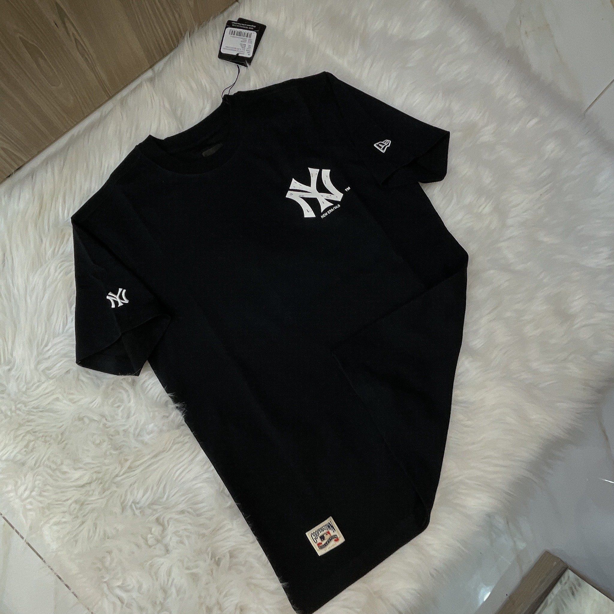 1222 - HÀNG CHÍNH HÃNG - ÁO THUN NEW ERA - HAND DRAWING - VẼ TAY - ĐEN - CODE : 13702561