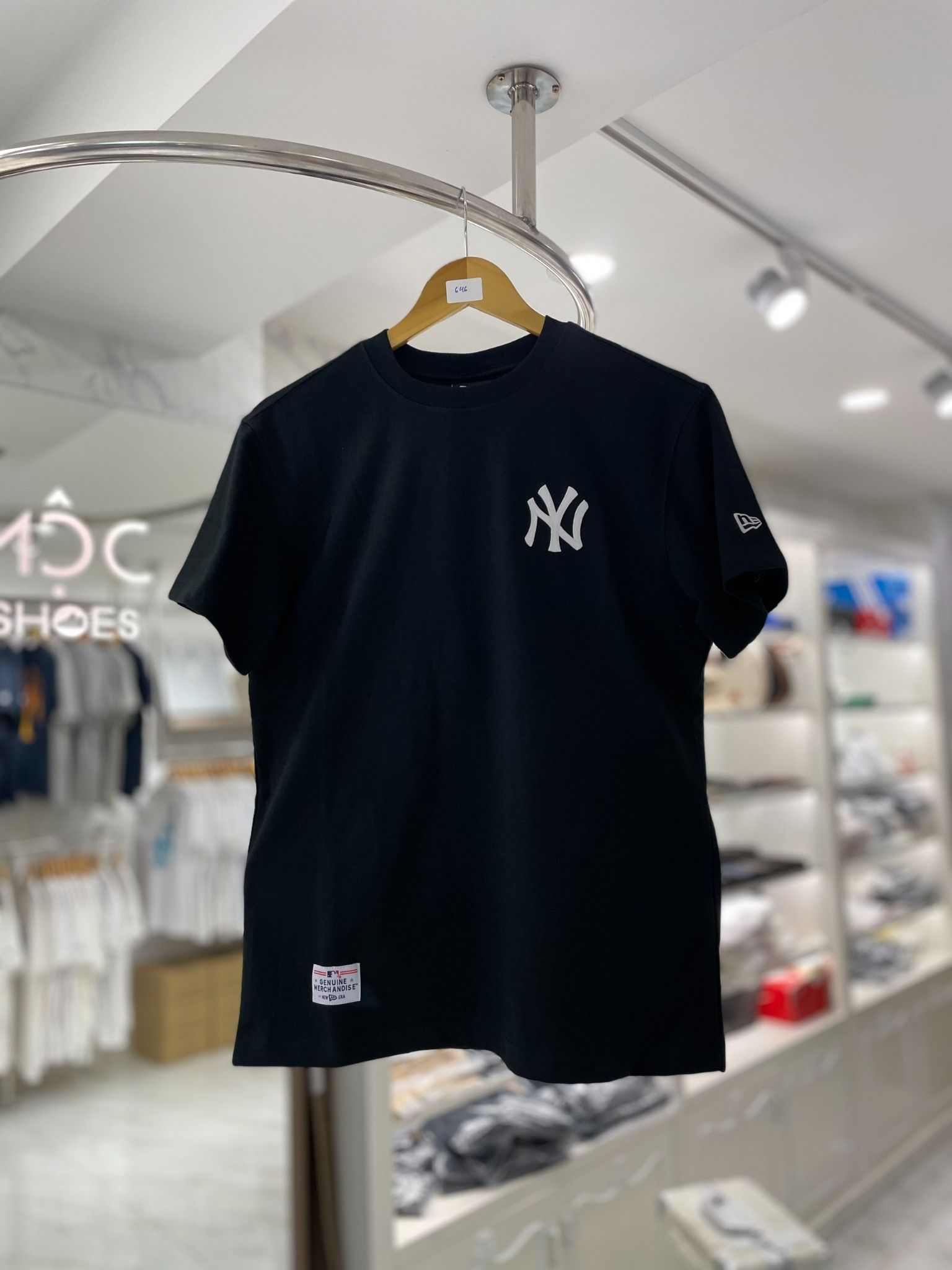 1229 - HÀNG CHÍNH HÃNG - ÁO THUN NEW ERA - NY YANKEES THÊU - ĐEN - CODE : 13334740