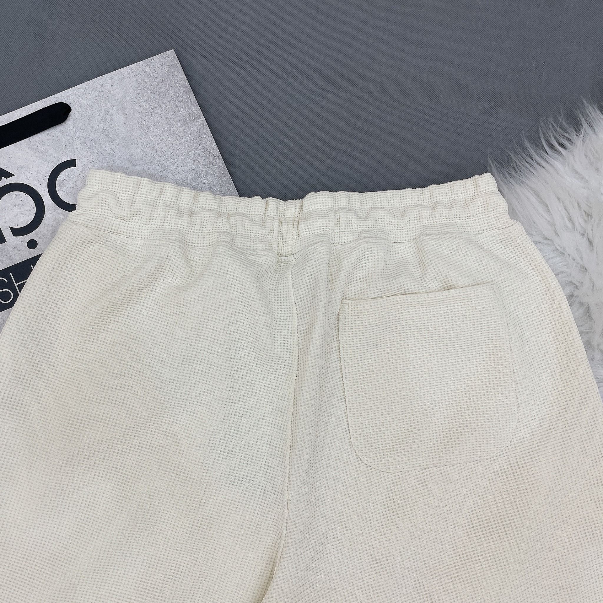 1253 - HÀNG CHÍNH HÃNG - QUẦN SHORT NEW ERA - THÊU NGÔI SAO *TRẮNG* - CODE :