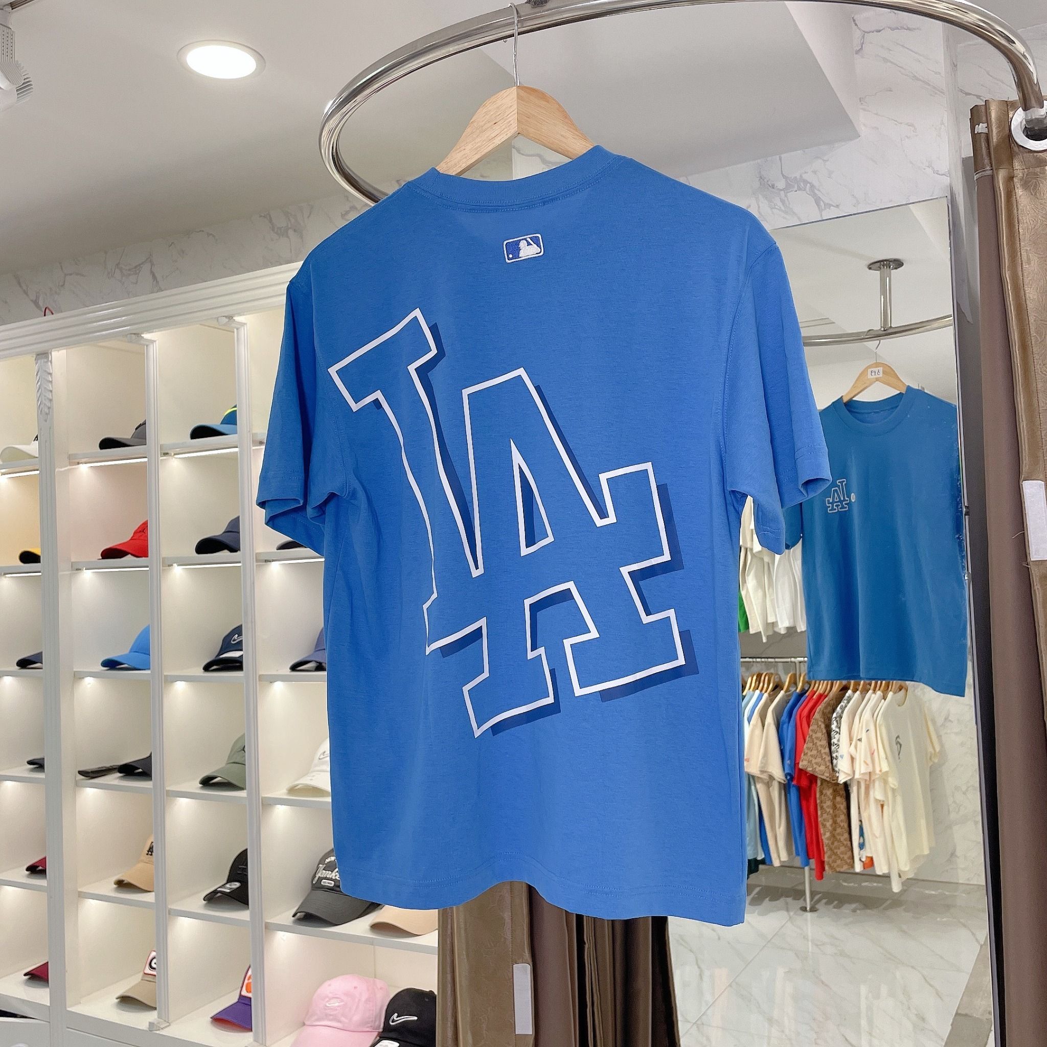 1300 - HÀNG CHÍNH HÃNG - ÁO THUN MLB - BASIC MEGA LOGO LA DODGERS - XANH BLUE - CODE: 3ATSB0433-07BLS