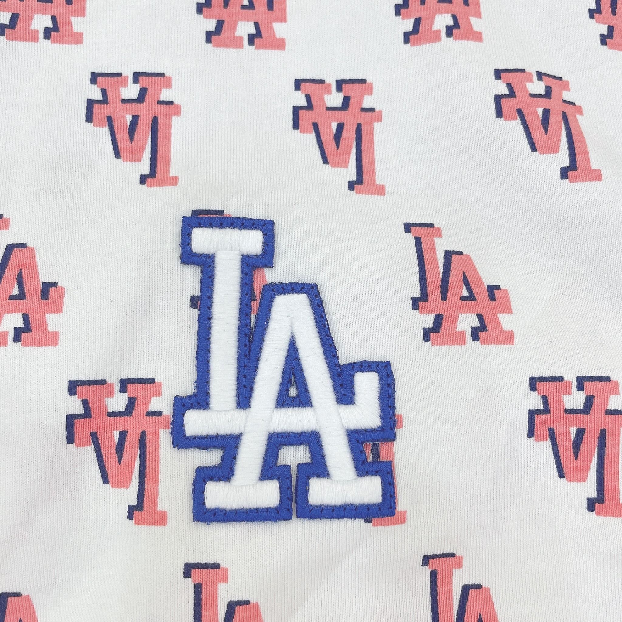 1309 - HÀNG CHÍNH HÃNG - ÁO THUN MLB - CLASSIC MONOGRAM FRONT PATTERN - TRẮNG KEM - CODE: 3ATSM1133-07CRS