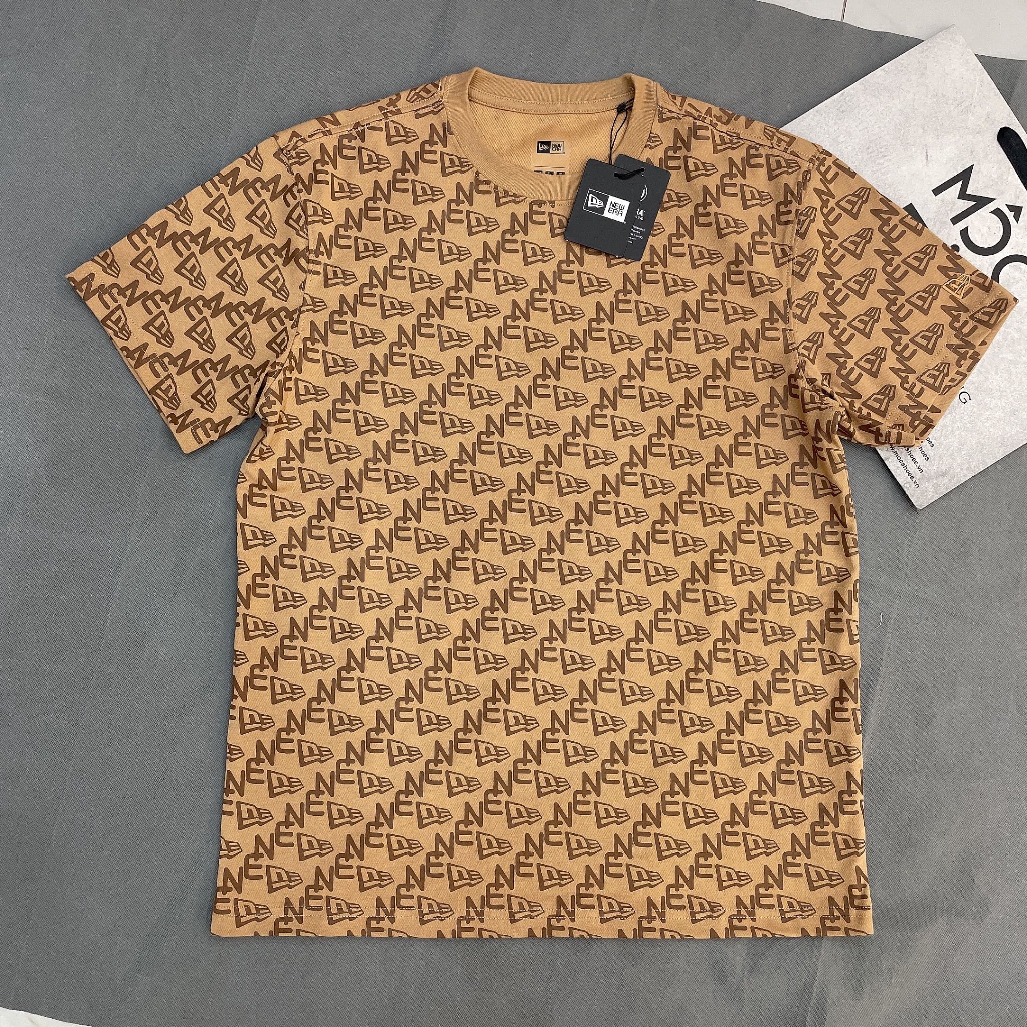 1310 - HÀNG CHÍNH HÃNG - ÁO THUN NEW ERA - FULL LOGO NE - NÂU - CODE : 13350820