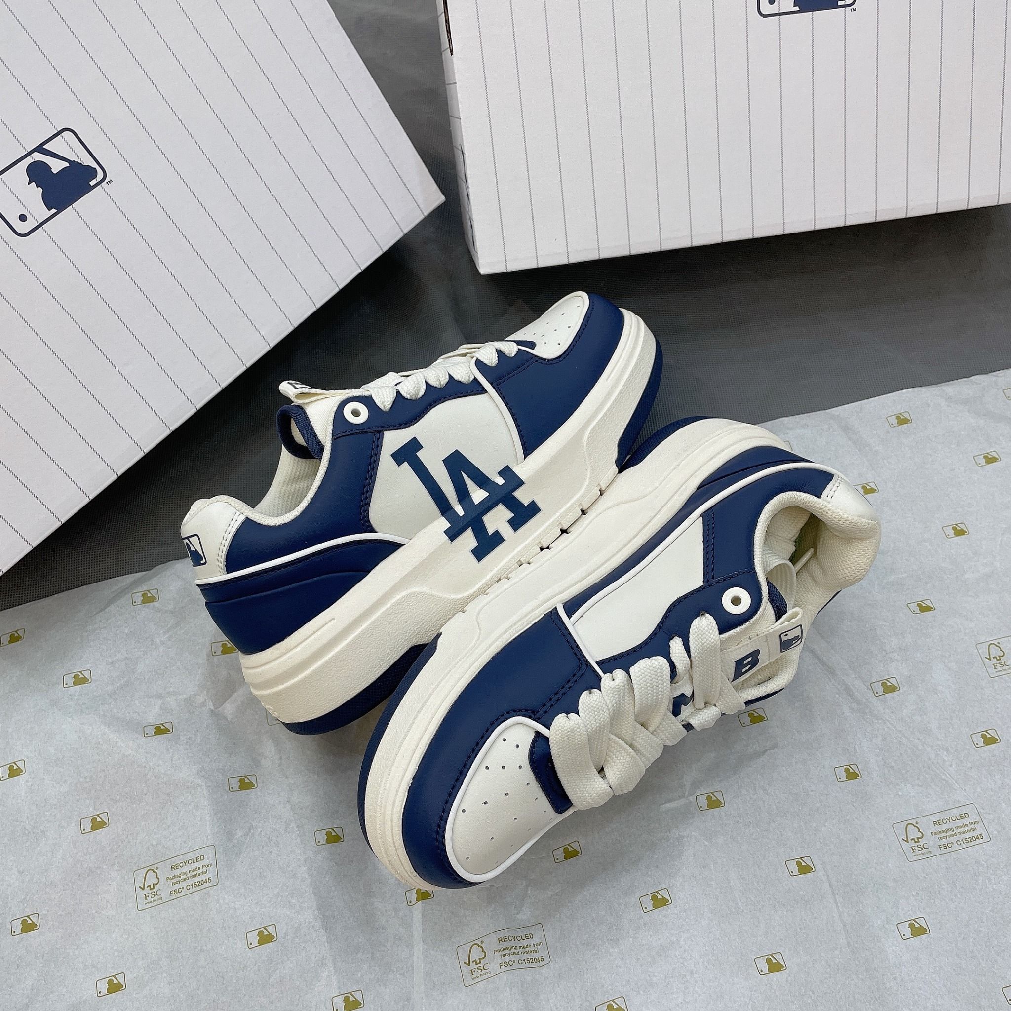 1311 - HÀNG CHÍNH HÃNG - GIÀY MLB CHUNKY LINER LOS ANGELES MÀU XANH NAVY 2023 *NAVY*