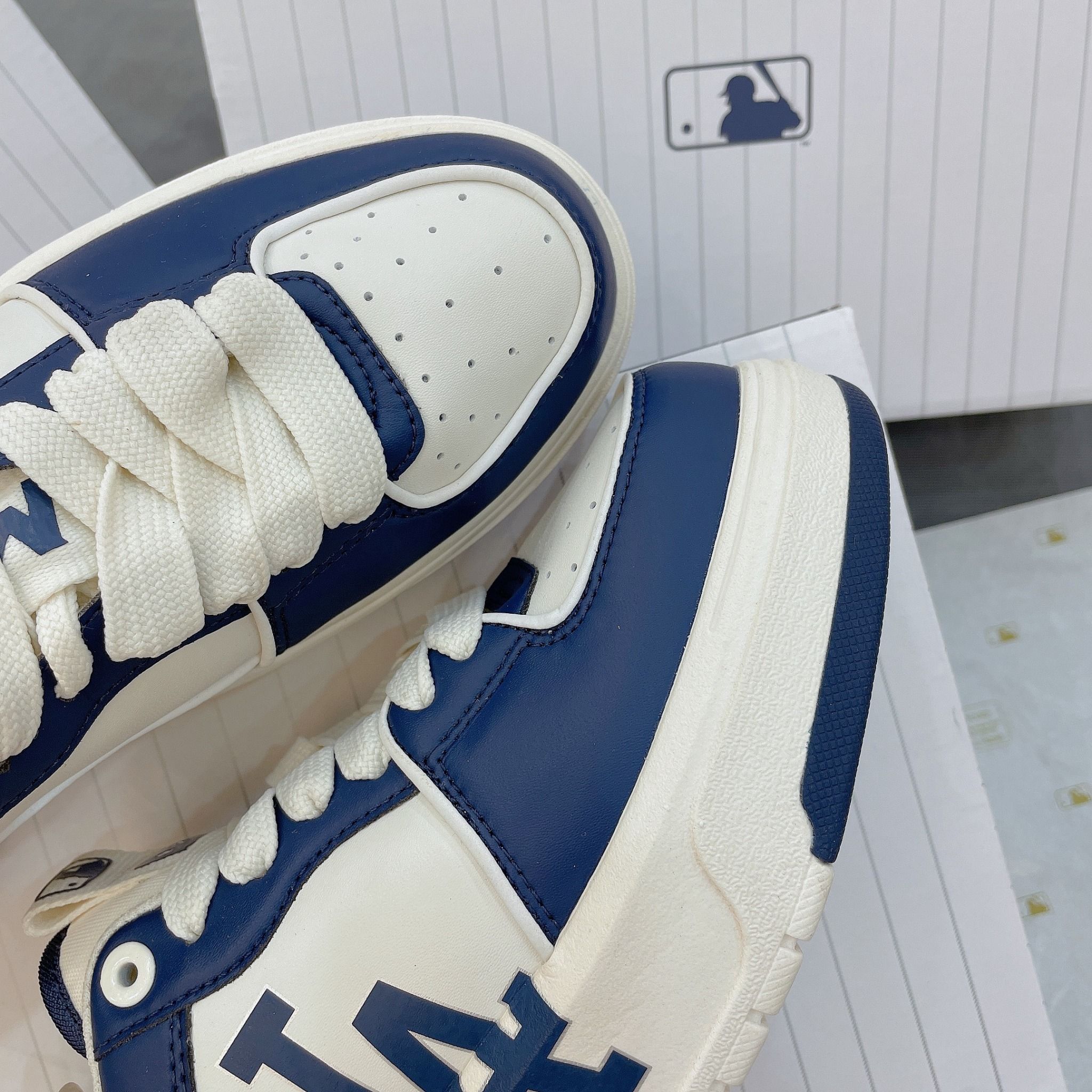 1311 - HÀNG CHÍNH HÃNG - GIÀY MLB CHUNKY LINER LOS ANGELES MÀU XANH NAVY 2023 *NAVY*
