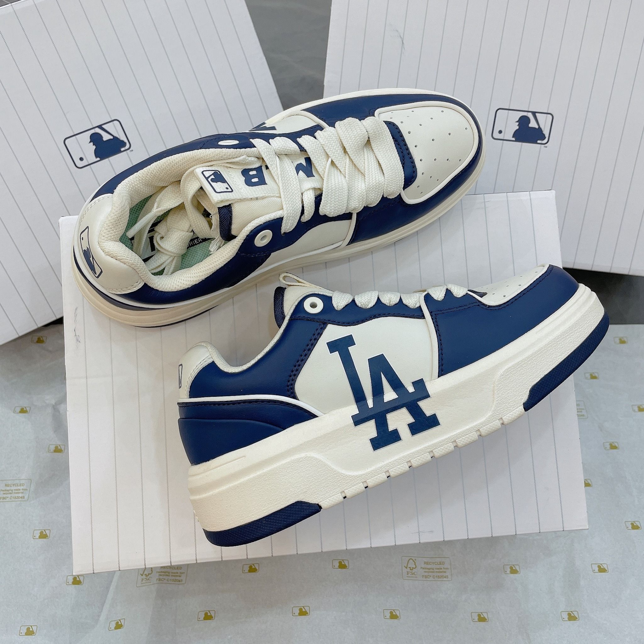 1311 - HÀNG CHÍNH HÃNG - GIÀY MLB CHUNKY LINER LOS ANGELES MÀU XANH NAVY 2023 *NAVY*