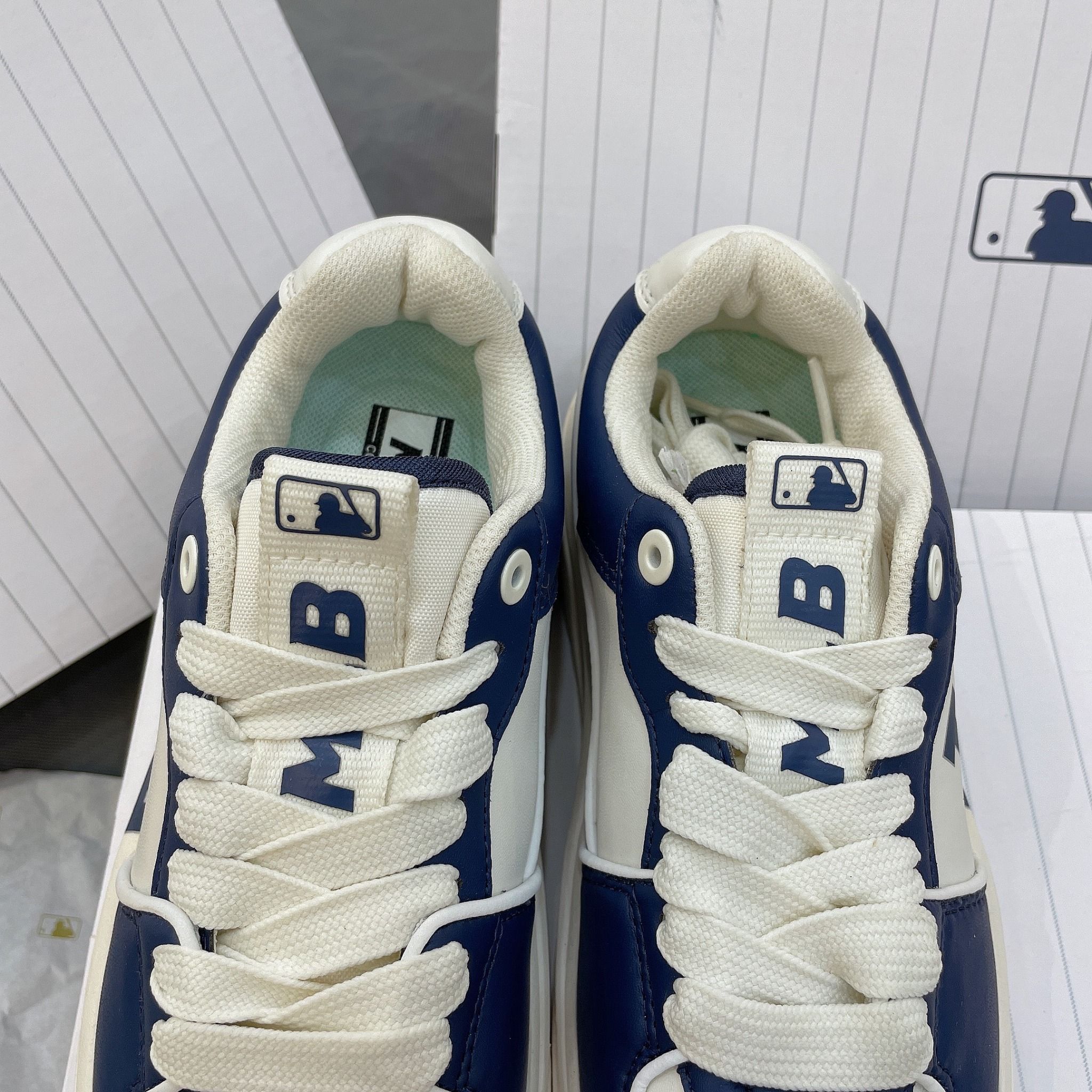 1311 - HÀNG CHÍNH HÃNG - GIÀY MLB CHUNKY LINER LOS ANGELES MÀU XANH NAVY 2023 *NAVY*