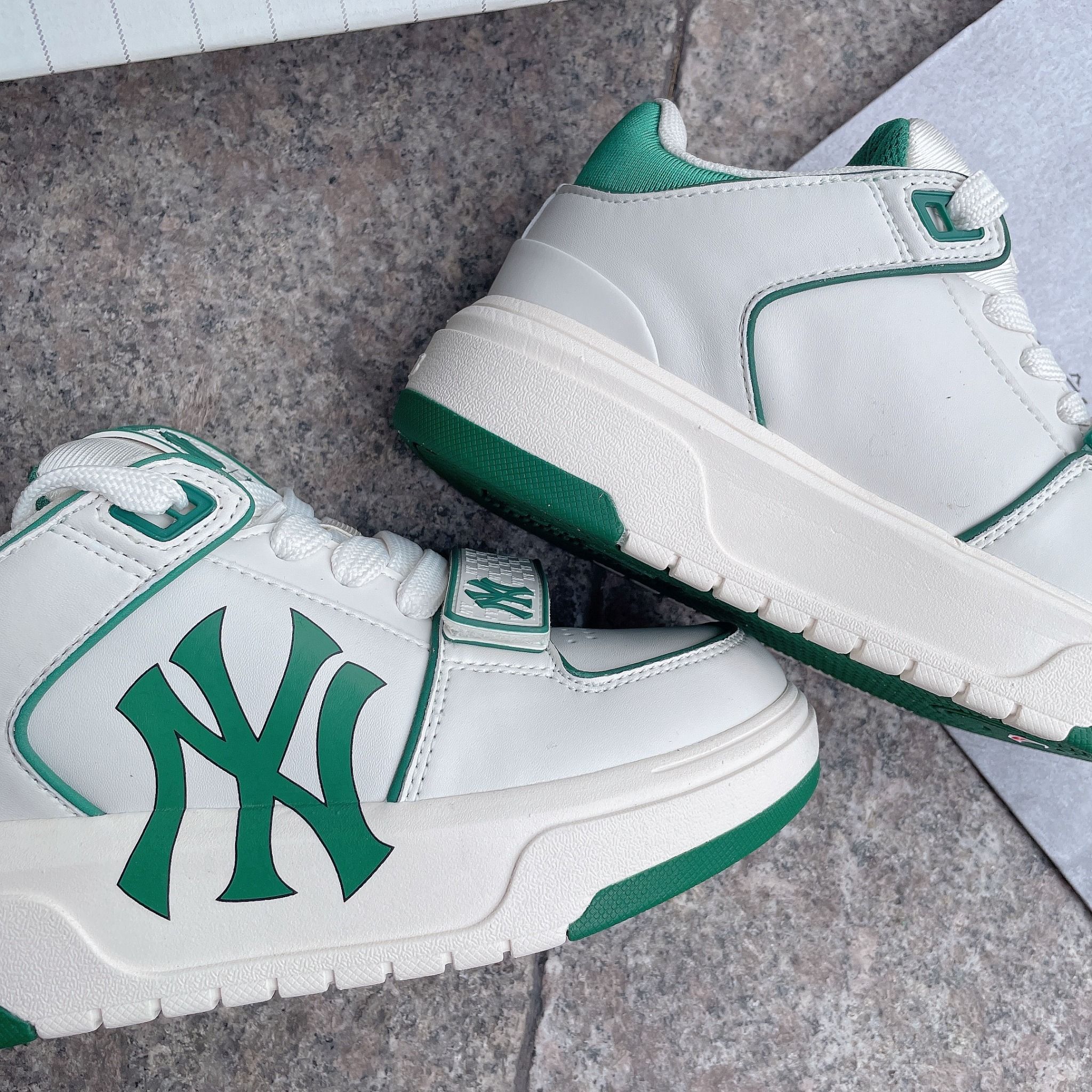 1333 - HÀNG CHÍNH HÃNG - GIÀY MLB CHUNKY LINER MID MONOGRAM MÀU XANH GREEN NY - *WHITE/GREEN* - CODE: 3ASXLMB3N