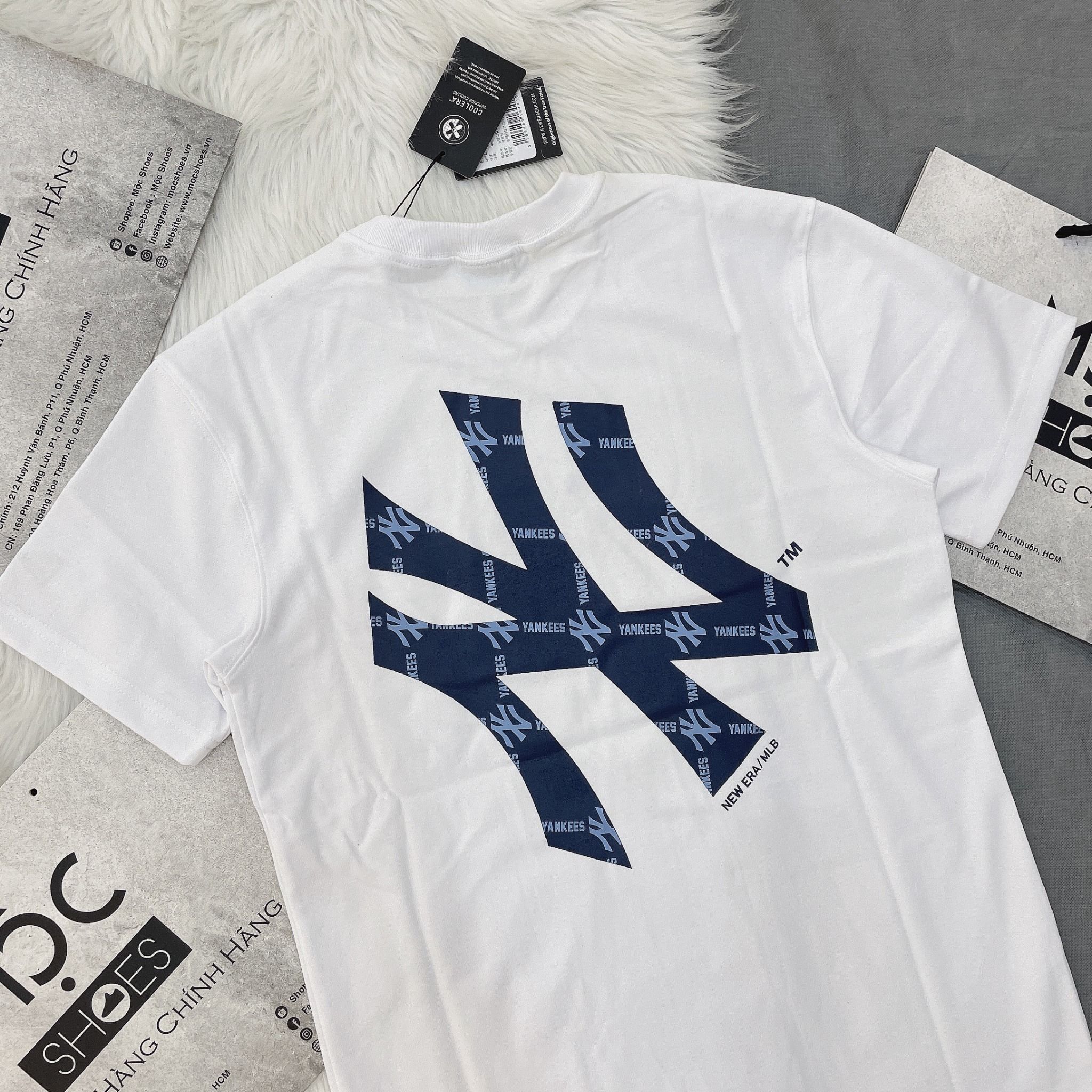 1345 - HÀNG CHÍNH HÃNG - ÁO THUN NEW ERA - ÁO NY YANKEES LOGO CHÌM - TRĂNG - CODE: 13520207