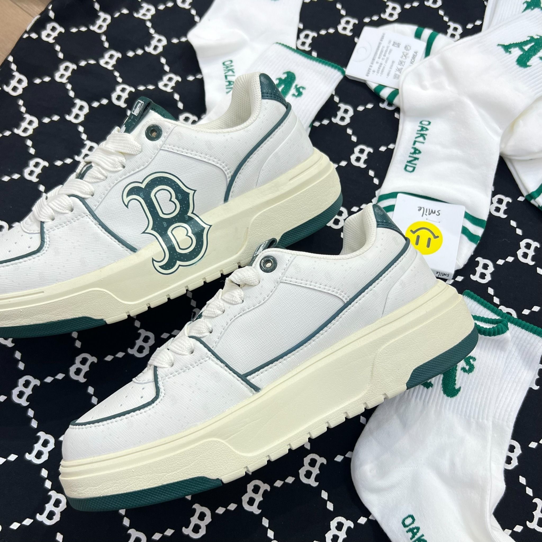 1347 - HÀNG CHÍNH HÃNG - GIÀY MLB CHUNKY LINER DIA MONOGRAM B BOSTON - WHITE VINTAGE - GREEN