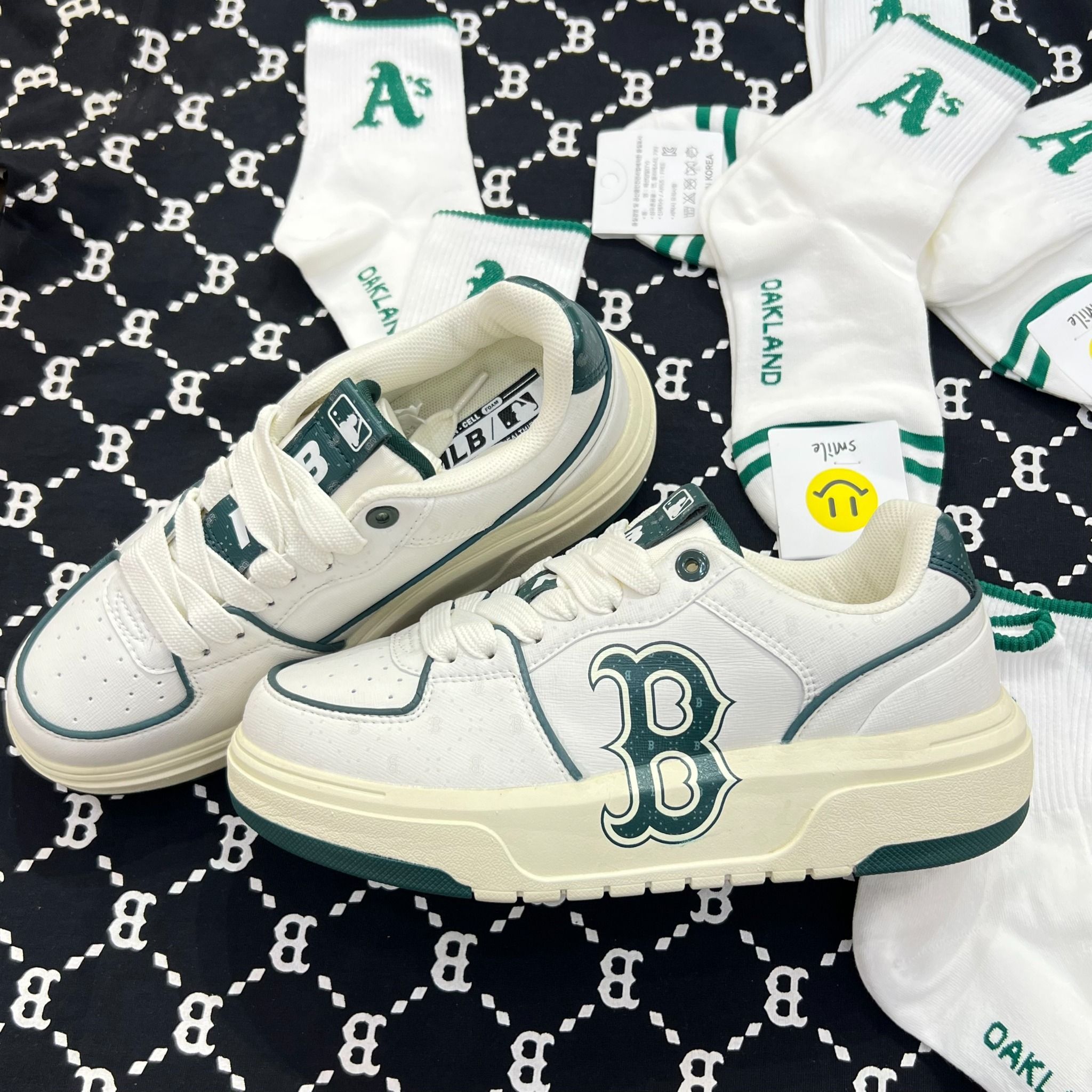 1347 - HÀNG CHÍNH HÃNG - GIÀY MLB CHUNKY LINER DIA MONOGRAM B BOSTON - WHITE VINTAGE - GREEN