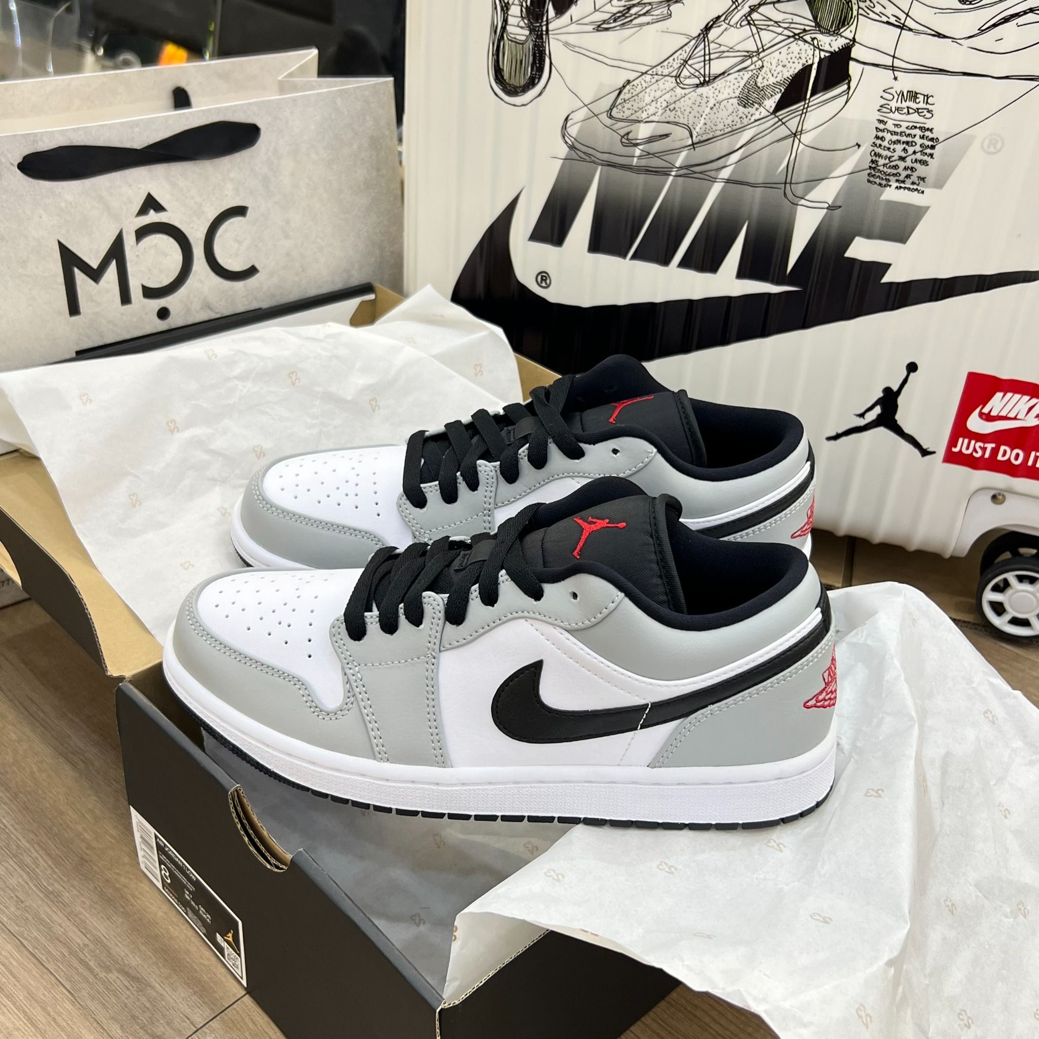 1360 - HÀNG CHÍNH HÃNG - Giày Air Jordan 1 Low Smoke Grey - *Xám / Trắng * - CODE : 553558-030