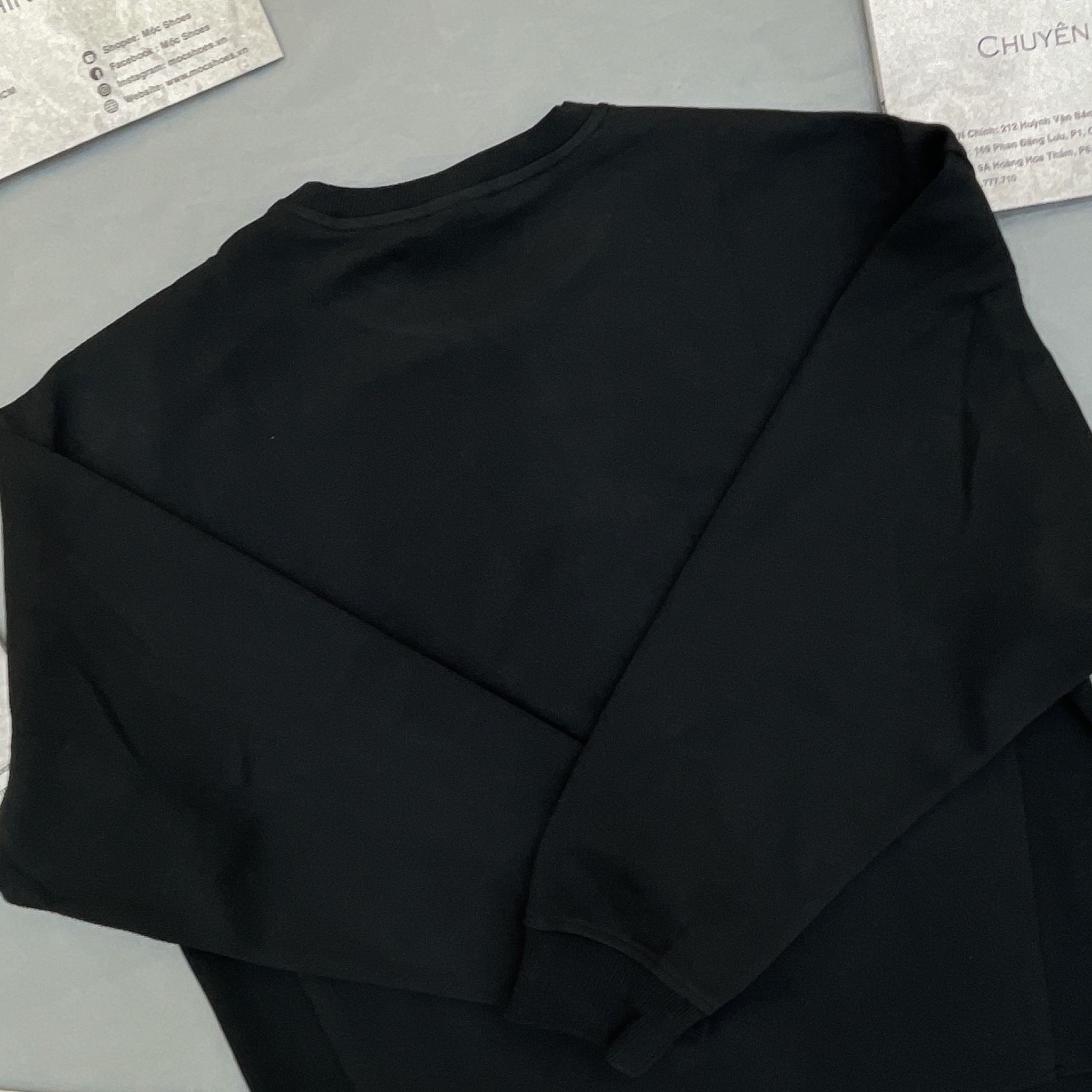 1379 - HÀNG CHÍNH HÃNG - ÁO SWEATER NEW ERA *LOGO NE* (1920) - BLACK (ĐEN) - CODE: 13546431