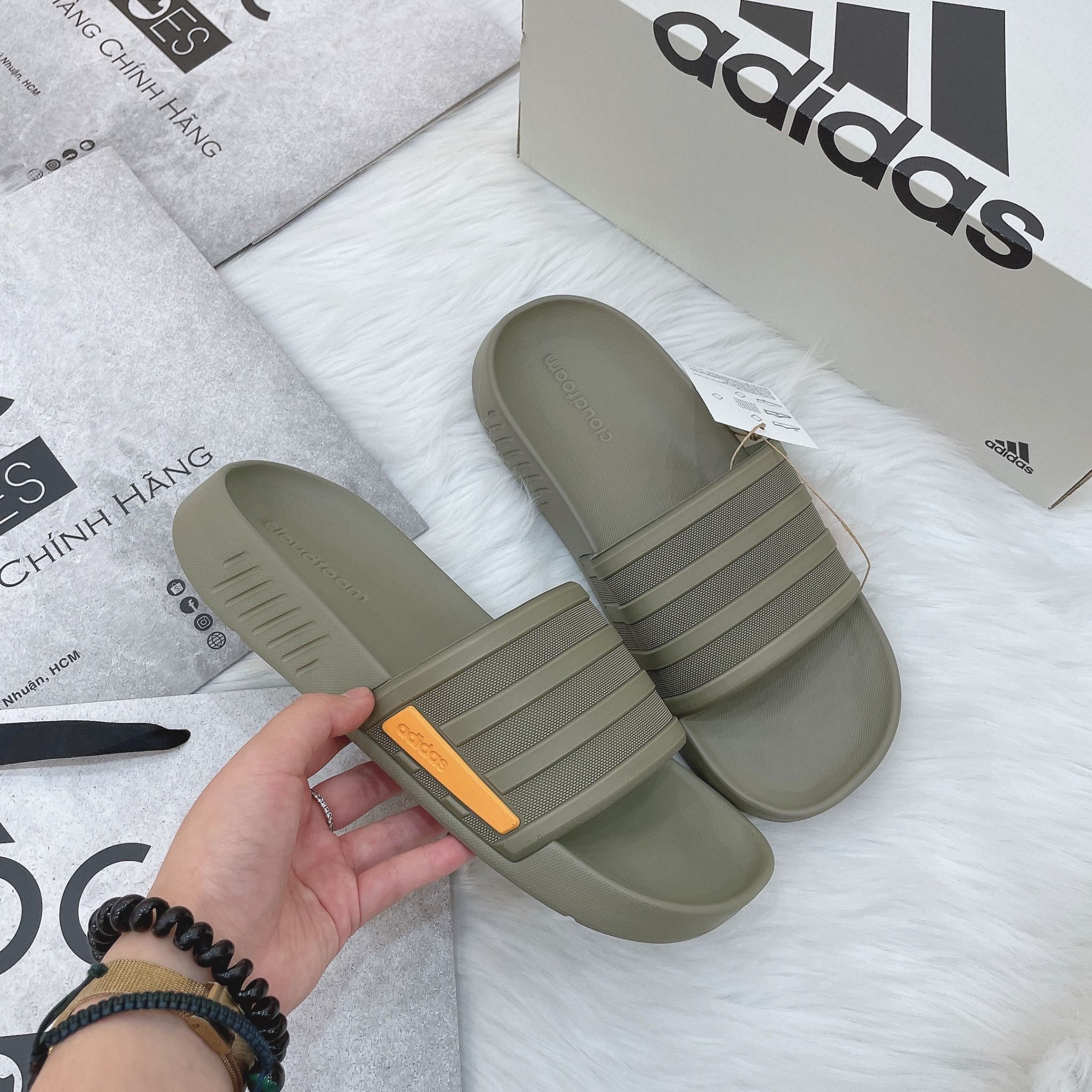 1384 - HÀNG CHÍNH HÃNG - DÉP ADIDAS - RACER TR SLIDES - *XANH QUÂN ĐỘI* - CODE: GZ1168