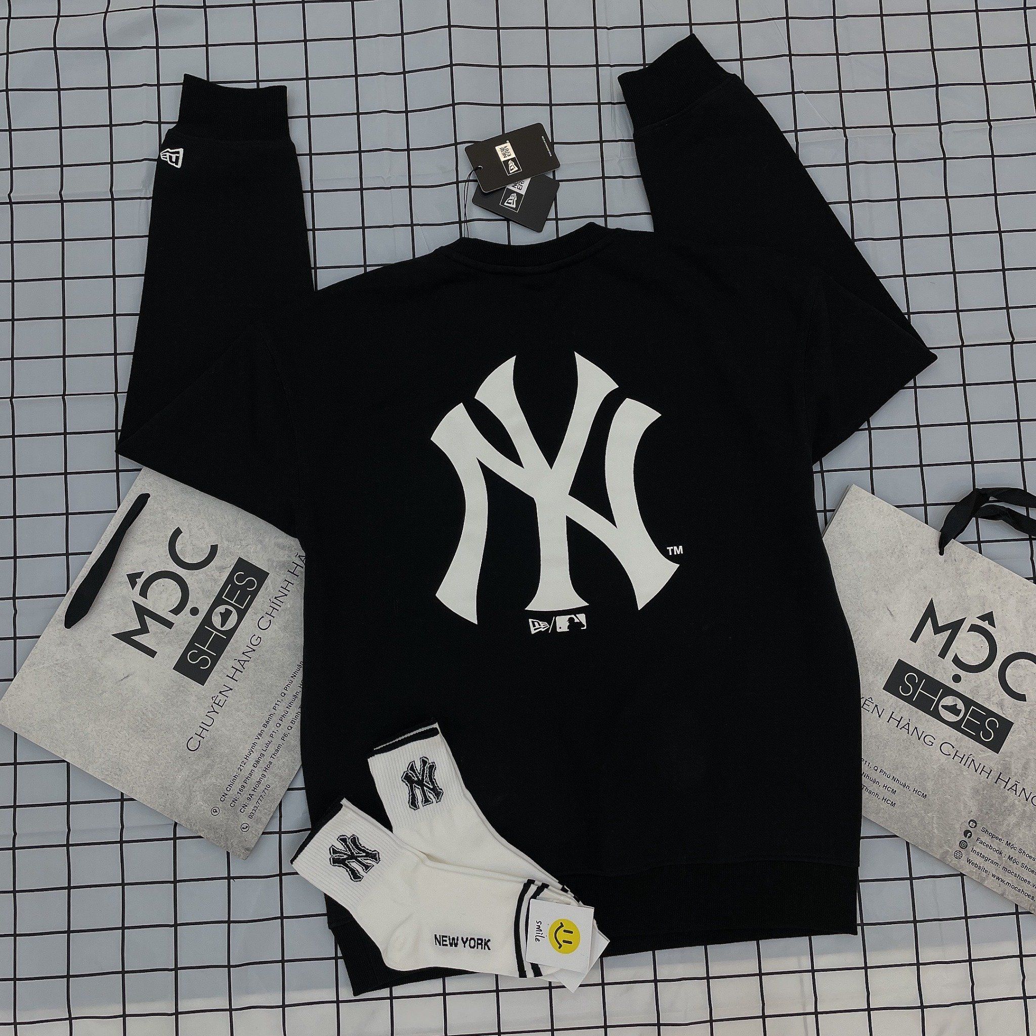 1397 - HÀNG CHÍNH HÃNG - ÁO SWEATER NEW ERA *BIG LOGO NY* - BLACK - CODE: 12727850