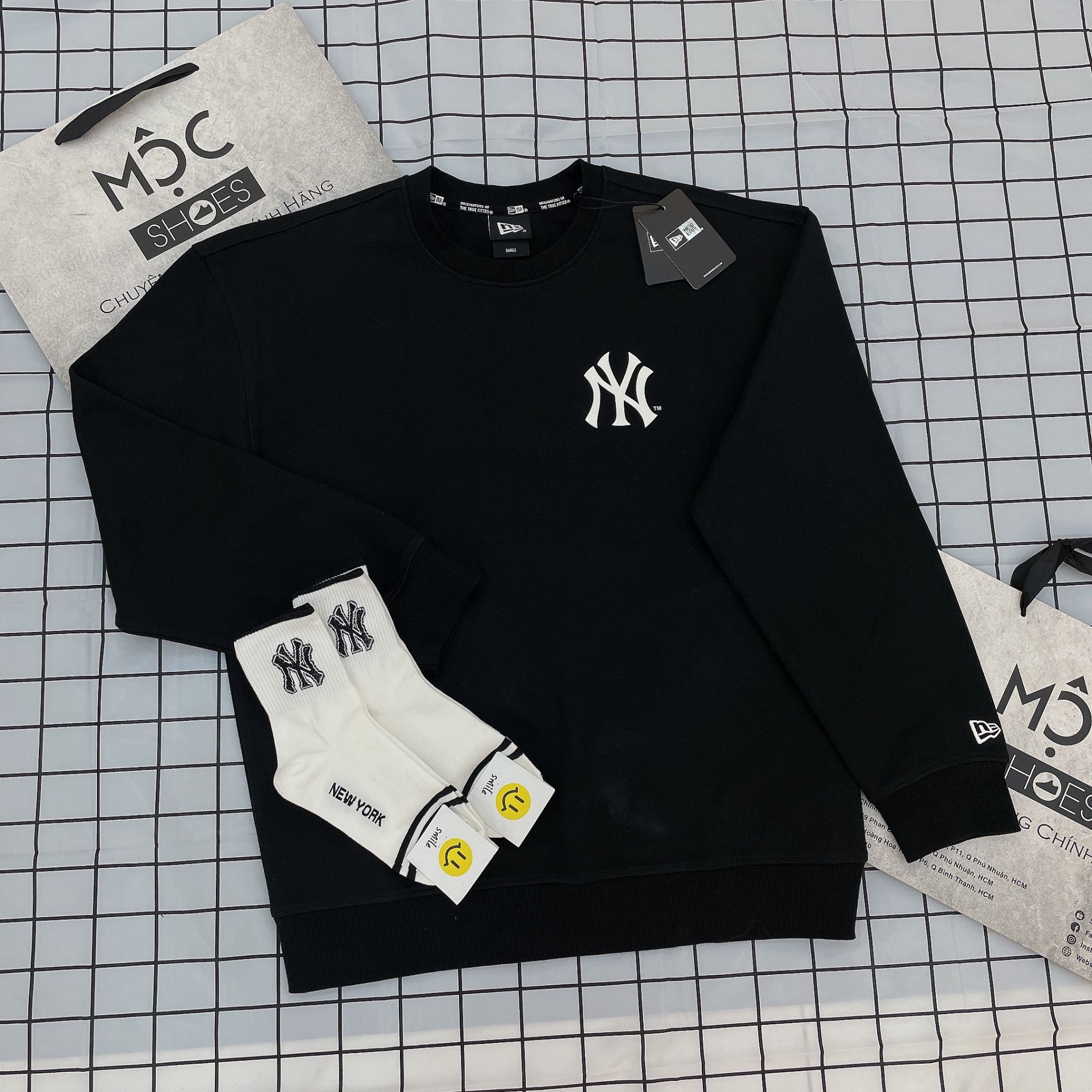 1397 - HÀNG CHÍNH HÃNG - ÁO SWEATER NEW ERA *BIG LOGO NY* - BLACK - CODE: 12727850