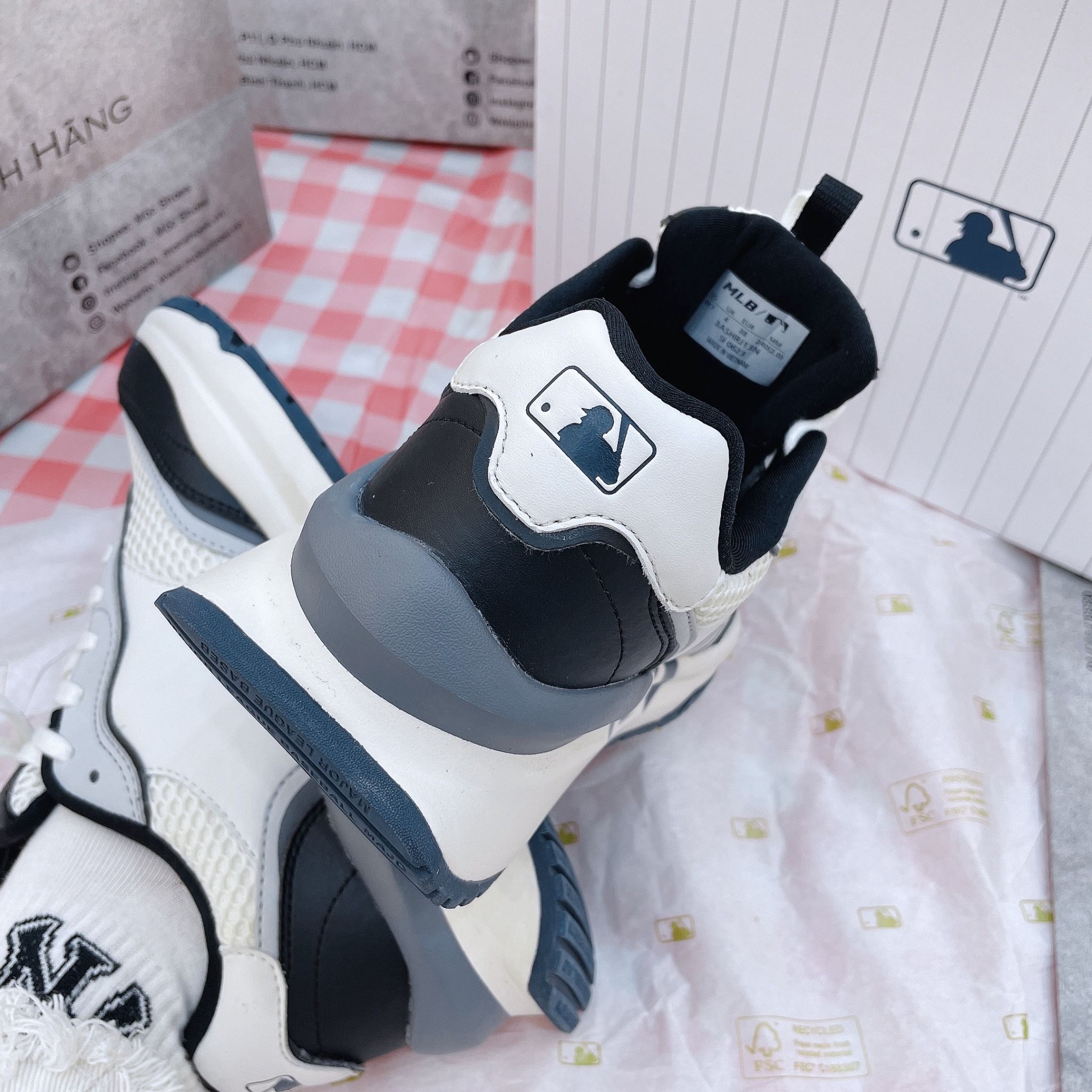1400 - HÀNG CHÍNH HÃNG - GIÀY MLB CHUNKY RUNNER