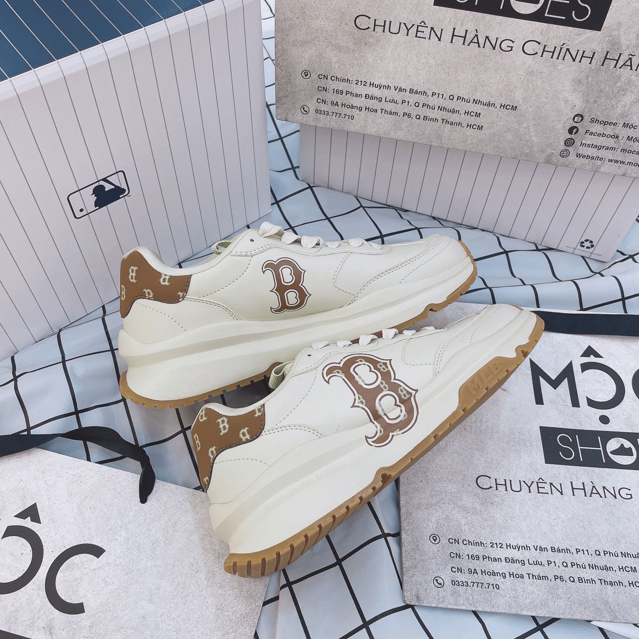 1404 - HÀNG CHÍNH HÃNG - GIÀY MLB CHUNKY RUNNER CLASSIC MONOGRAM BOSTON RED SOX - TRẮNG ĐẾ GUM - CODE: 3ASHRJ13N
