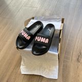  1416 - HÀNG CHÍNH HÃNG -  DÉP PUMA SUEDE - LEADCAT 2.0  - *BLACK/PINK* 