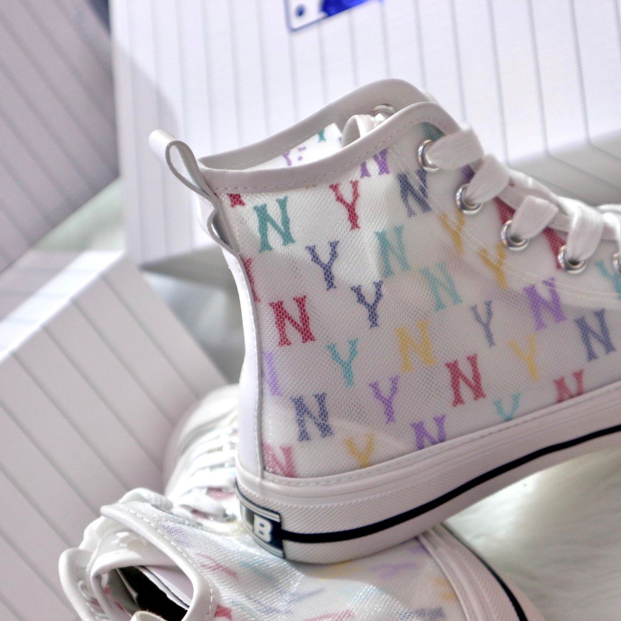 0851 - HÀNG CHÍNH HÃNG - GIÀY MLB PLAYBALL HIGH MONOGRAM MESH MÀU MULTICOLOR - *CREAM/COLOR* - CODE: 3ACVCMM2N-50IVS