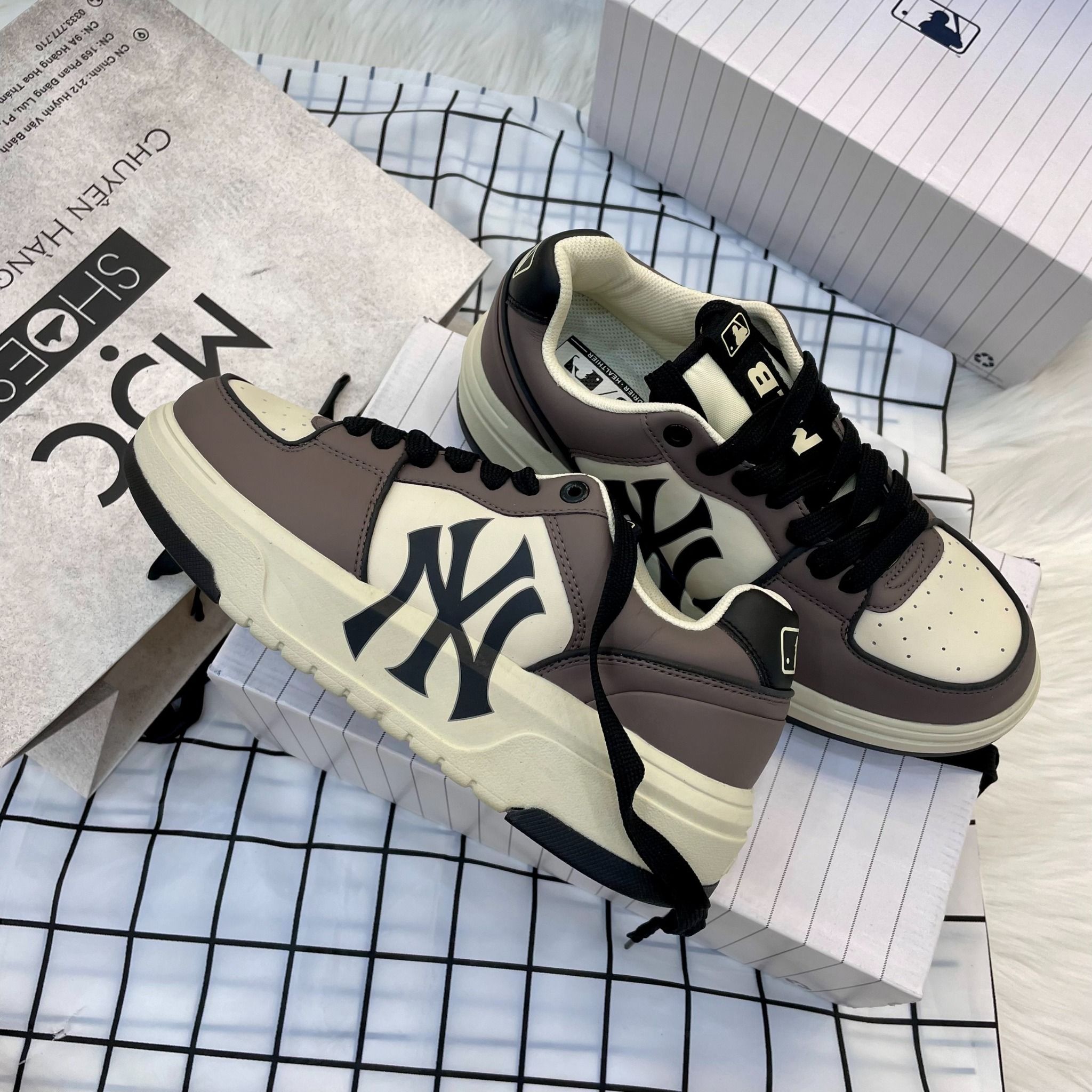 1474 - HÀNG CHÍNH HÃNG - GIÀY MLB CHUNKY LINER BASIC NEW YORK YANKEES - NÂU - CODE: 3ASXCLB3N-50CGS