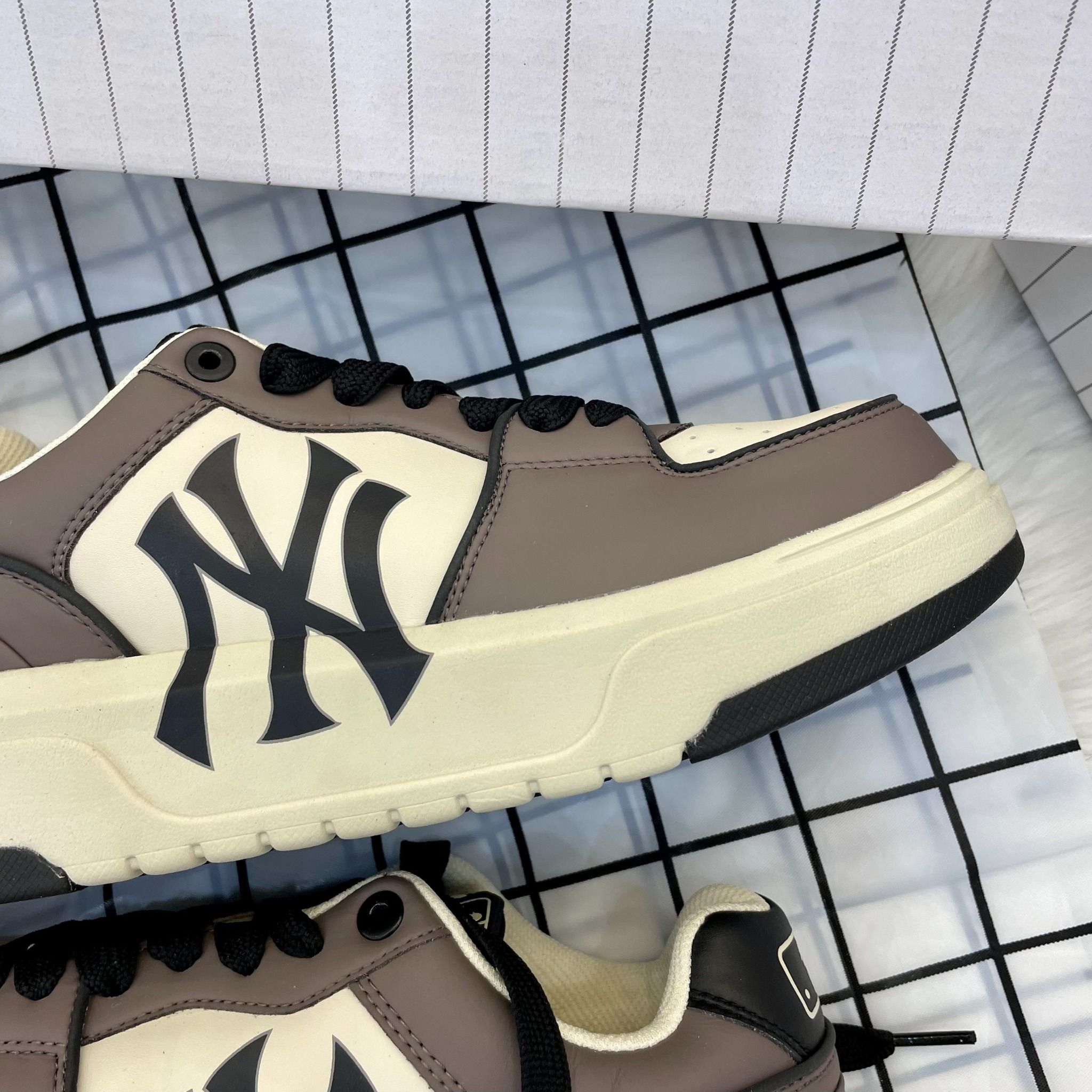 1474 - HÀNG CHÍNH HÃNG - GIÀY MLB CHUNKY LINER BASIC NEW YORK YANKEES - NÂU - CODE: 3ASXCLB3N-50CGS