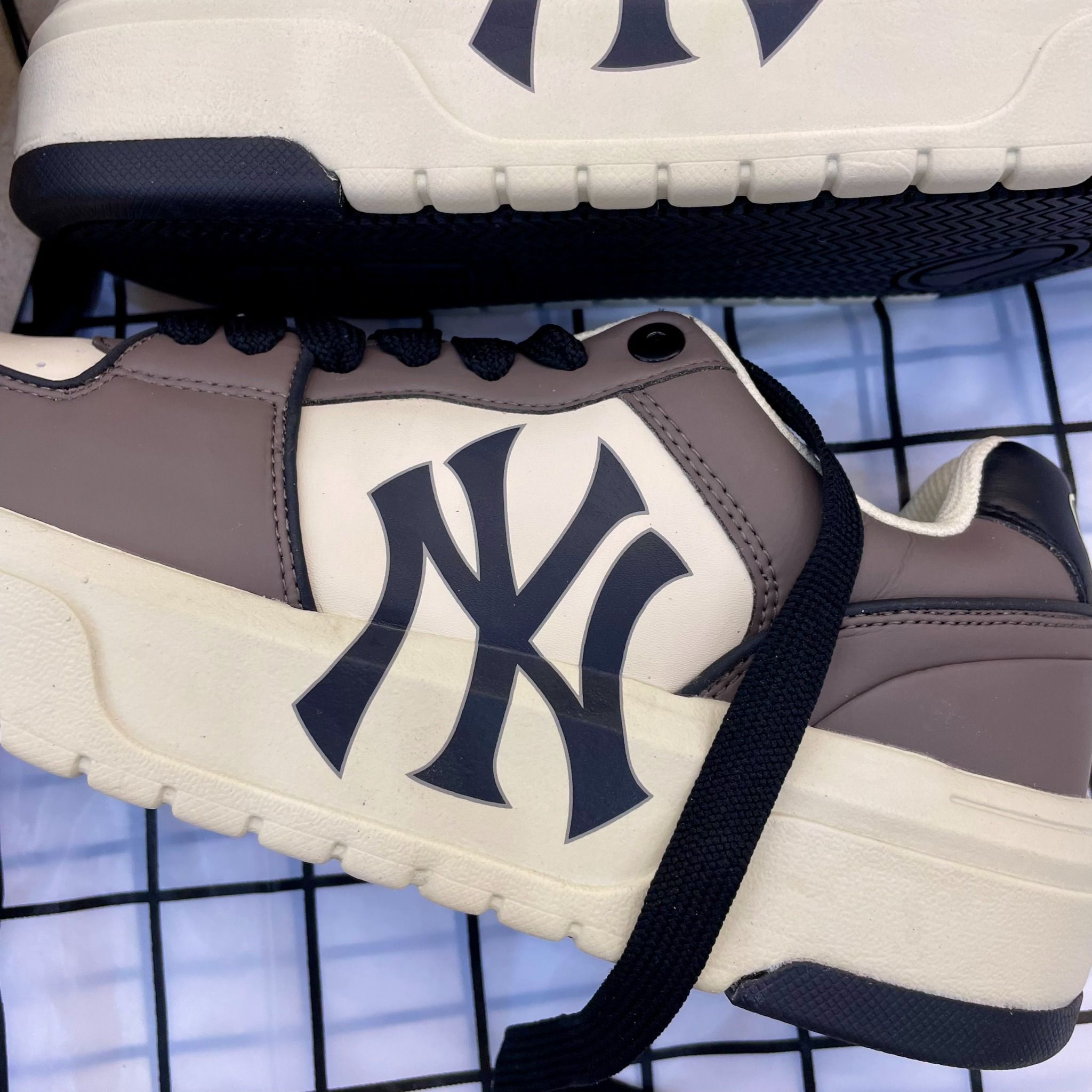 1474 - HÀNG CHÍNH HÃNG - GIÀY MLB CHUNKY LINER BASIC NEW YORK YANKEES - NÂU - CODE: 3ASXCLB3N-50CGS