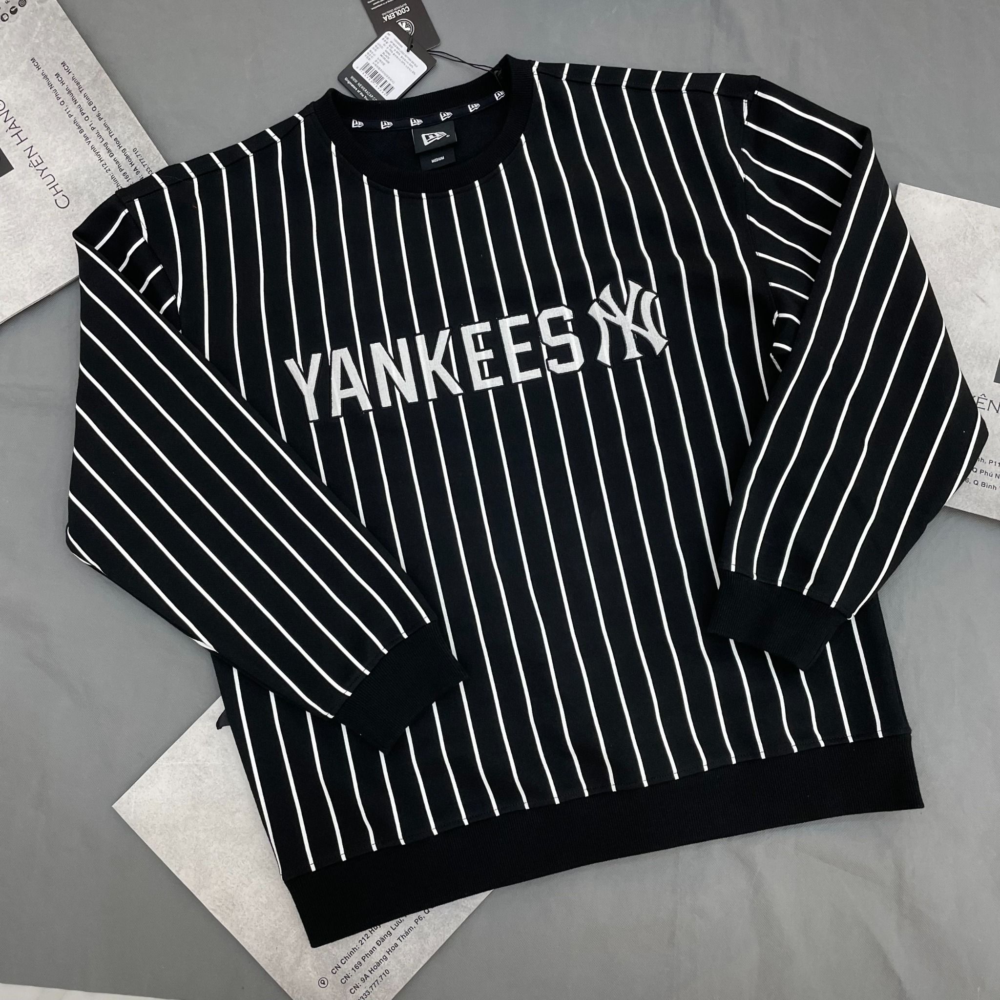 1485 - HÀNG CHÍNH HÃNG - ÁO SWEATER NEW ERA NY YANKEES - KẺ SỌC -
