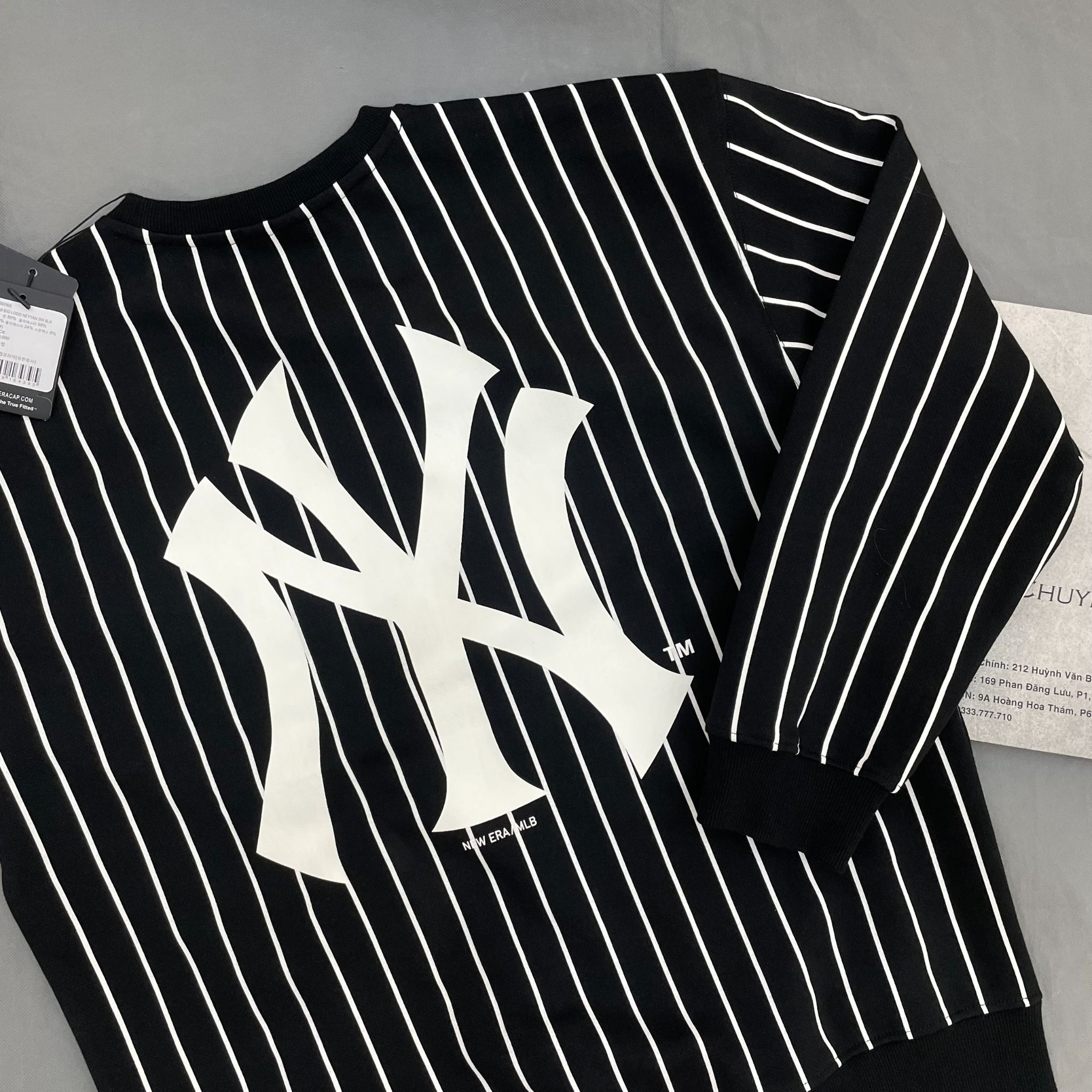 1485 - HÀNG CHÍNH HÃNG - ÁO SWEATER NEW ERA NY YANKEES - KẺ SỌC -