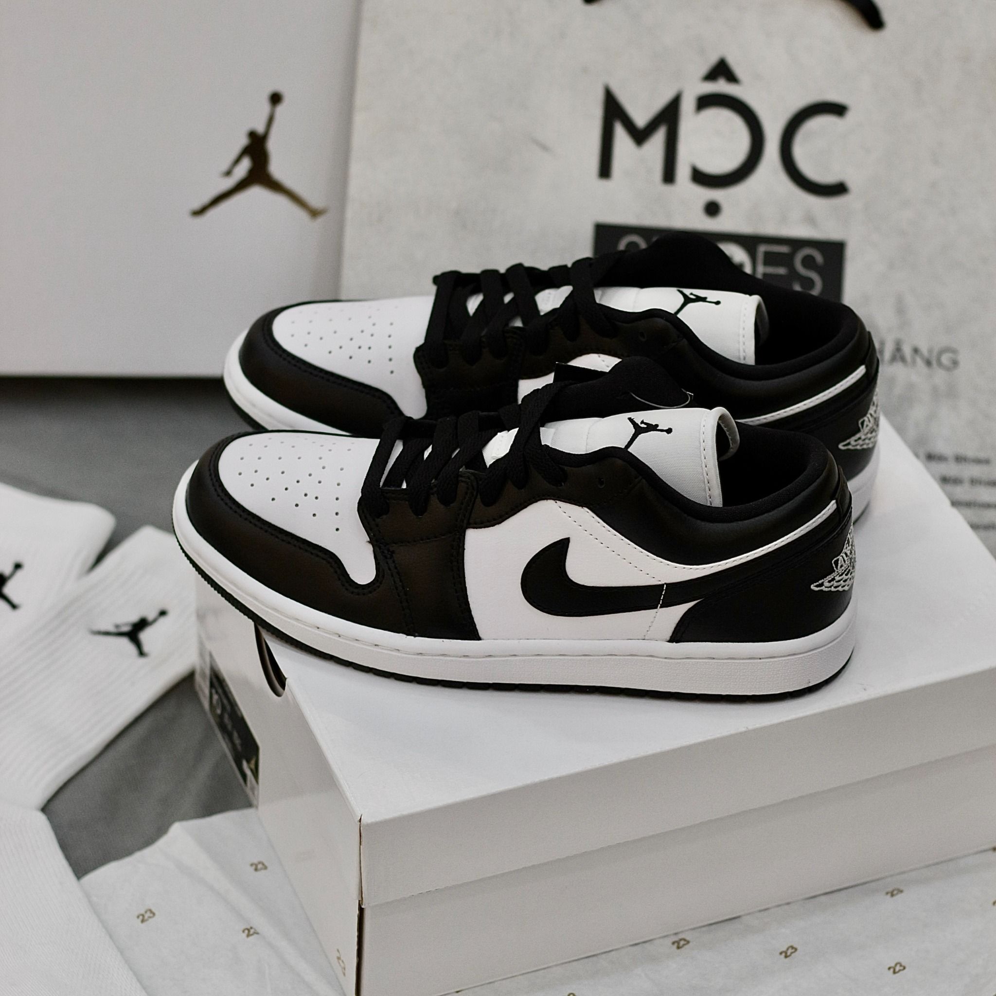1490 - HÀNG CHÍNH HÃNG - GIÀY AIR JORDAN 1 LOW - PANDA - *TRĂNG / ĐEN* - CODE : DC0774-101