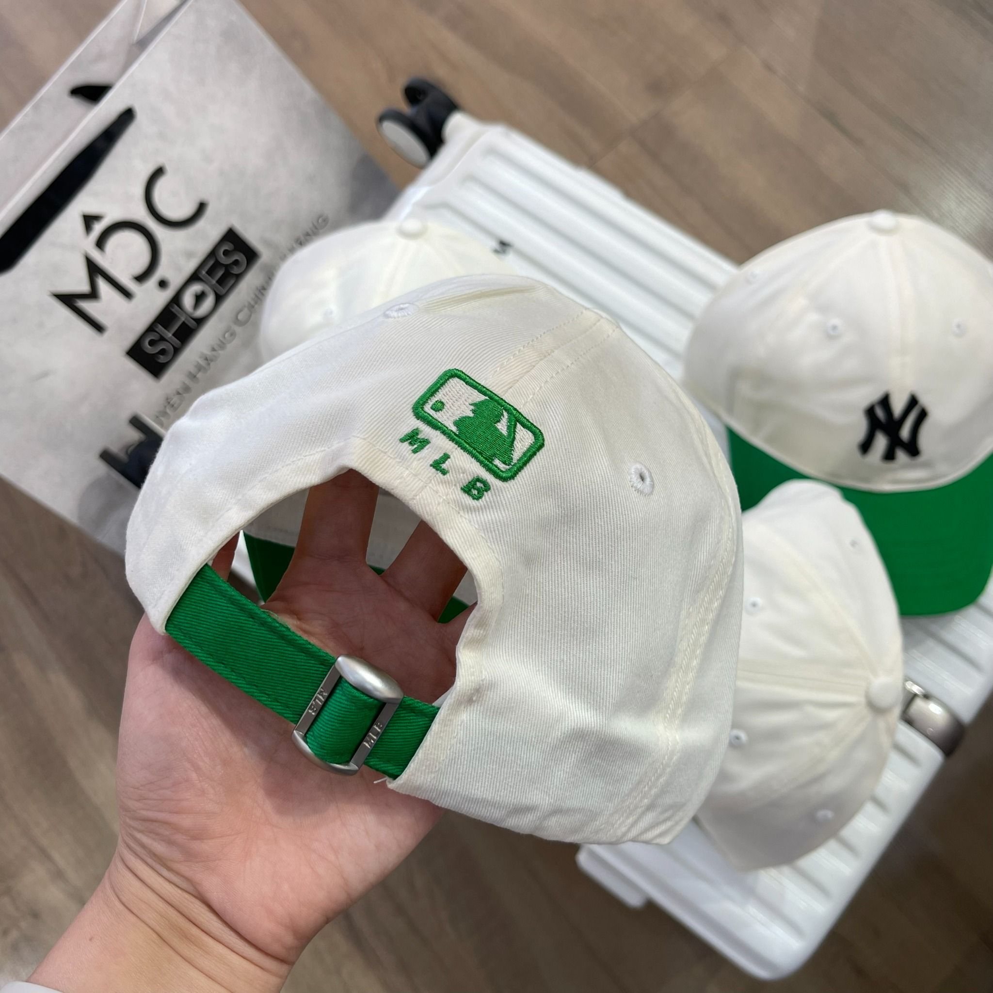 1500 - HÀNG CHÍNH HÃNG - Mũ - Nón Lưỡi Trai MLB *LOGO NY* - XANH LÁ/BE (Form Mềm) - AUTHENTIC 100%