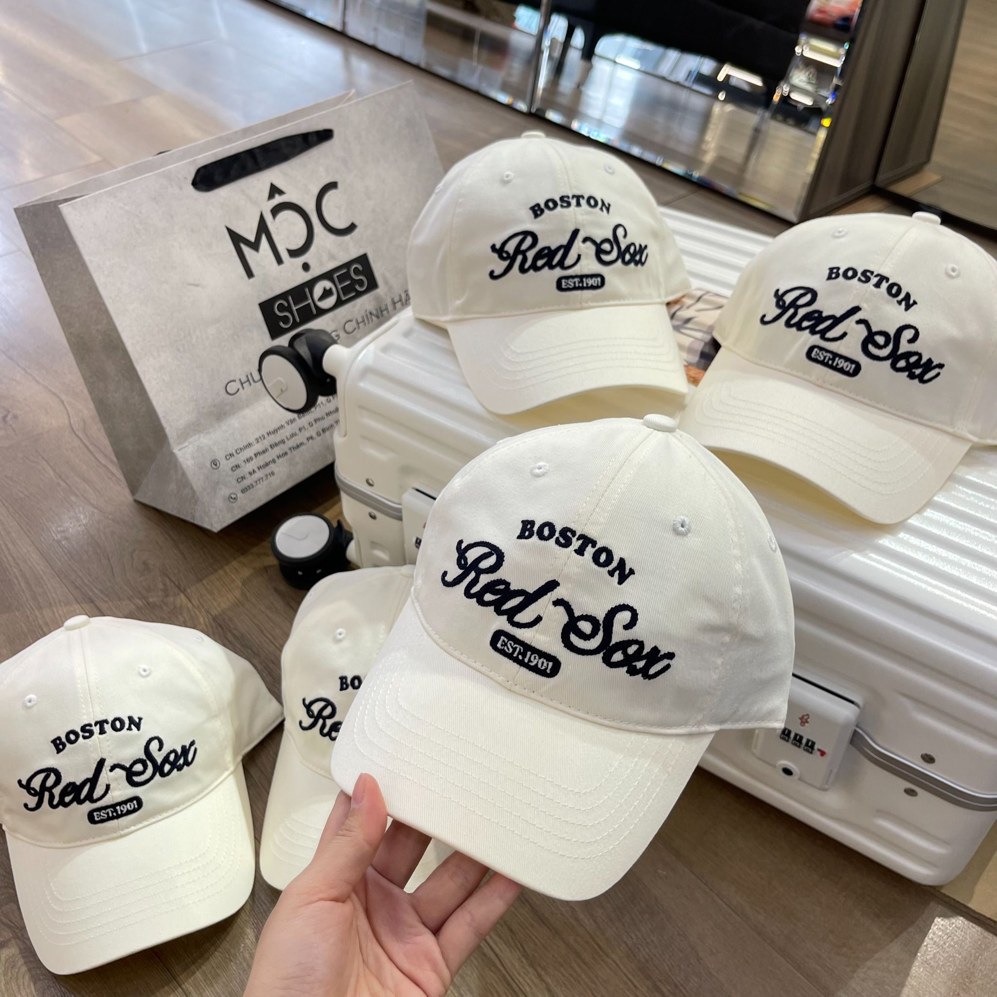 1506 - HÀNG CHÍNH HÃNG - Mũ - Nón Lưỡi Trai MLB *DOGERS* - TRẮNG (Form Mềm) - AUTHENTIC 100%