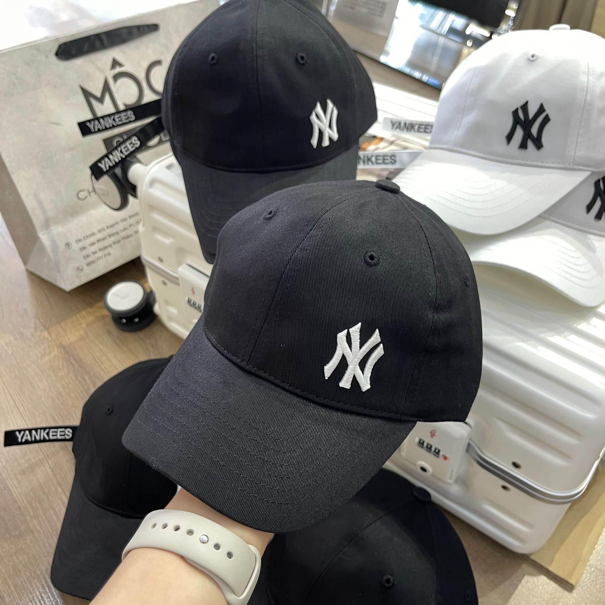 1510 - HÀNG CHÍNH HÃNG - Mũ - Nón Lưỡi Trai MLB *LOGO NY* - ĐEN- DÂY DÀI - AUTHENTIC 100%