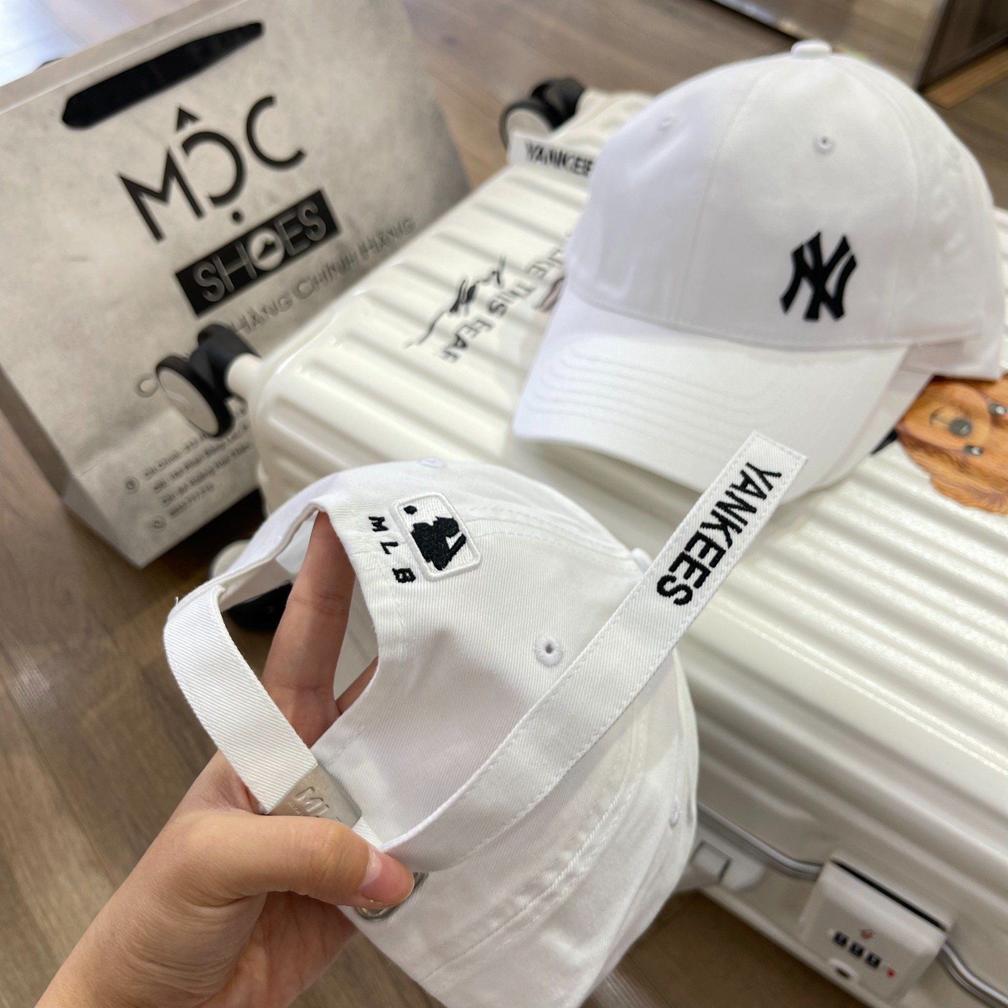 1512 - HÀNG CHÍNH HÃNG - Mũ - Nón Lưỡi Trai MLB *LOGO NY* - TRẮNG - DÂY DÀI - AUTHENTIC 100%
